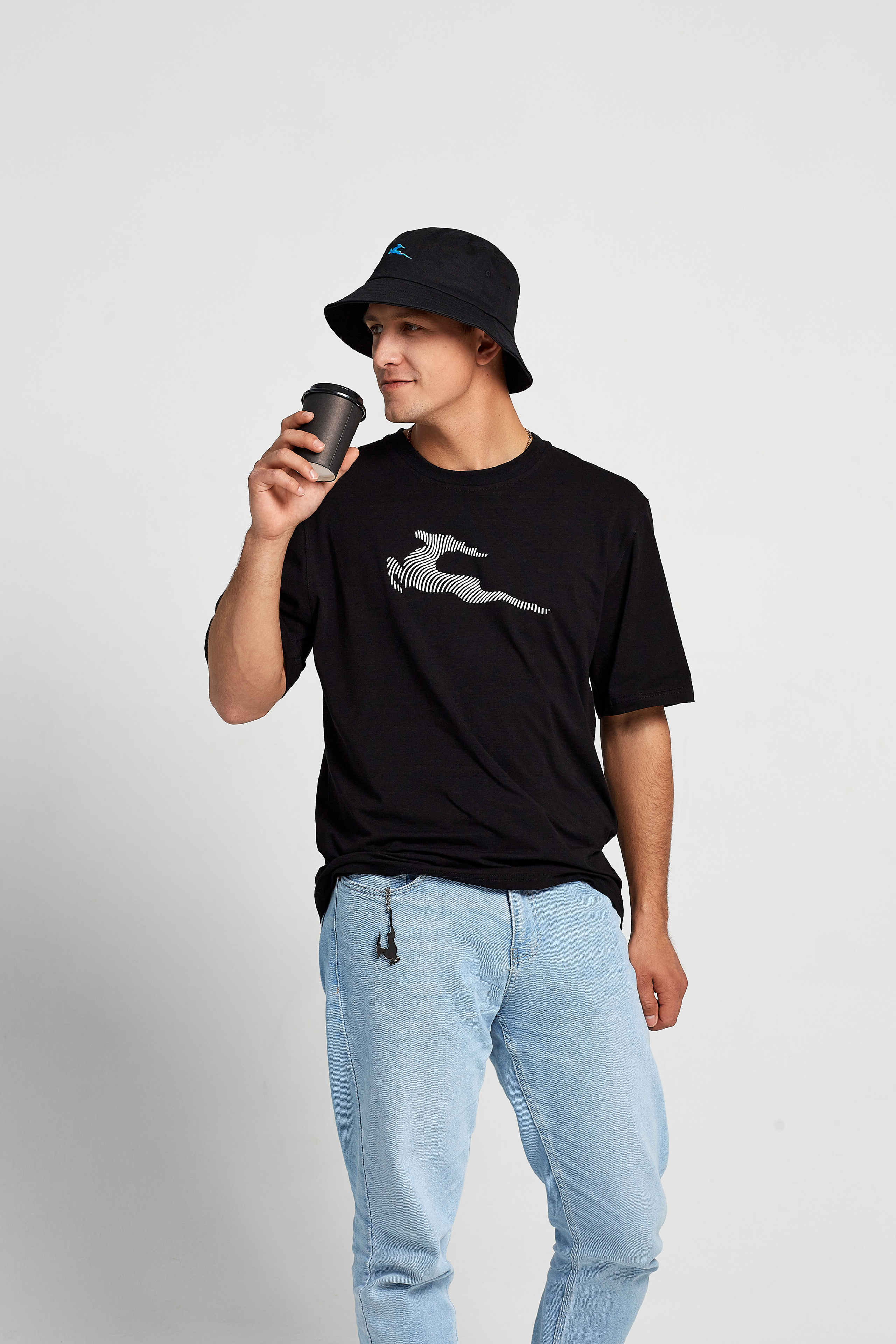 Съёмка официальных товаров для бренда. Антон Артюшин, портретный фотограф. Москва