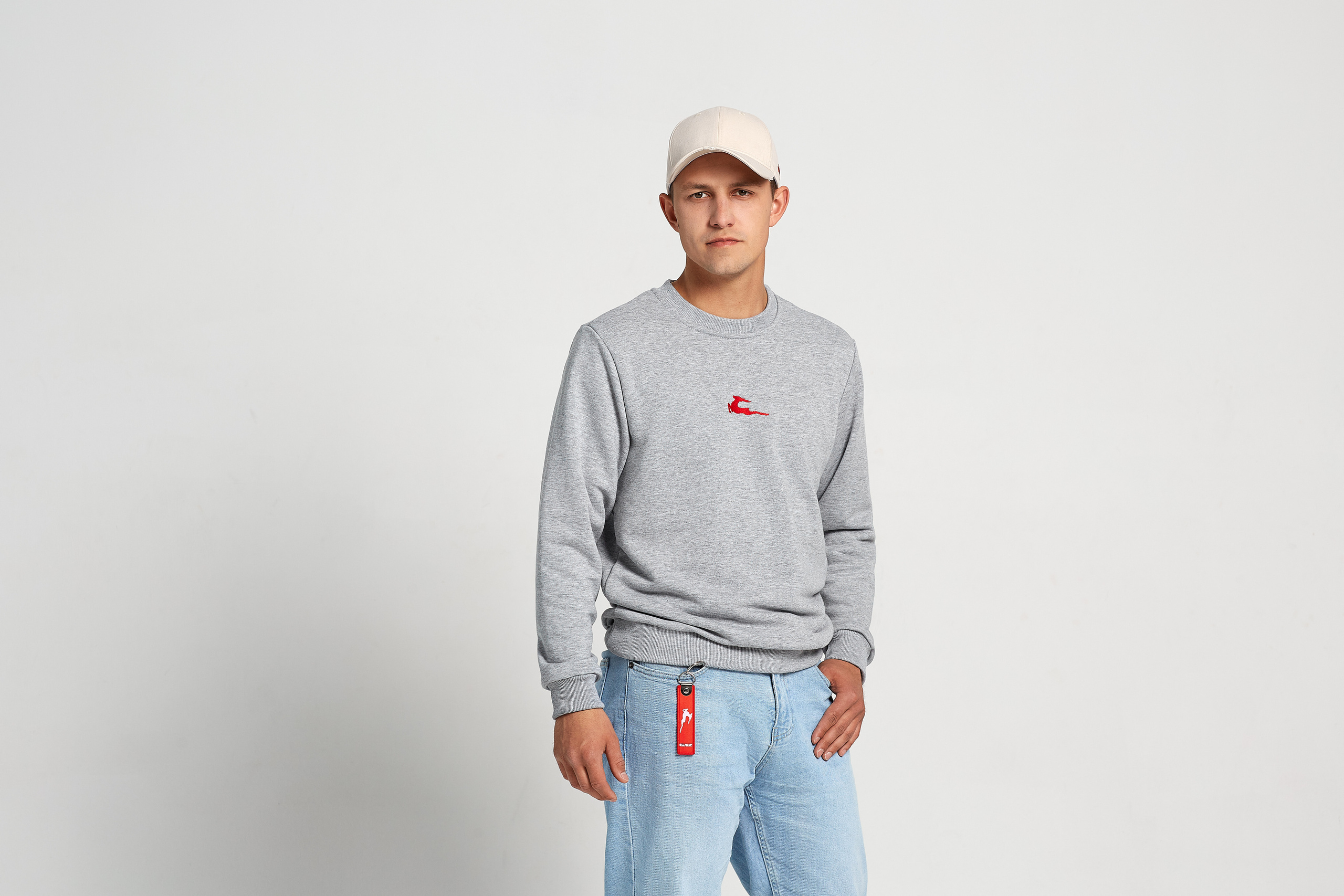 Съёмка официальных товаров для бренда. Антон Артюшин, портретный фотограф. Москва