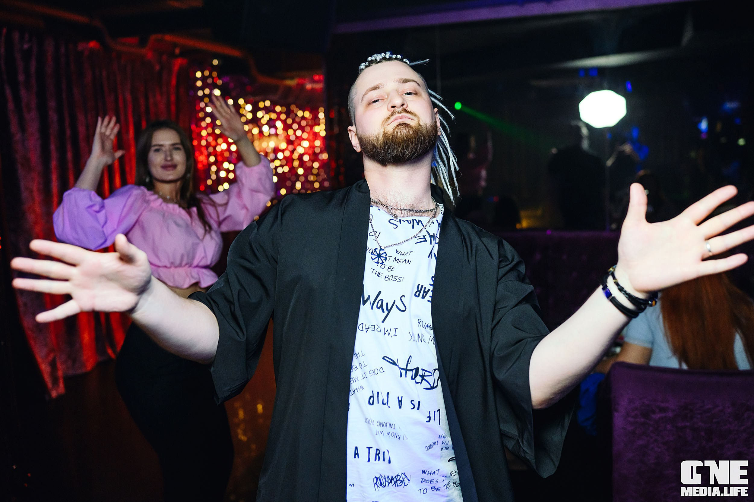 Фоторепортаж из караоке-клуба Эйфория. One Media Life: фоторепортажи, фотоотчеты с мероприятий и заведений