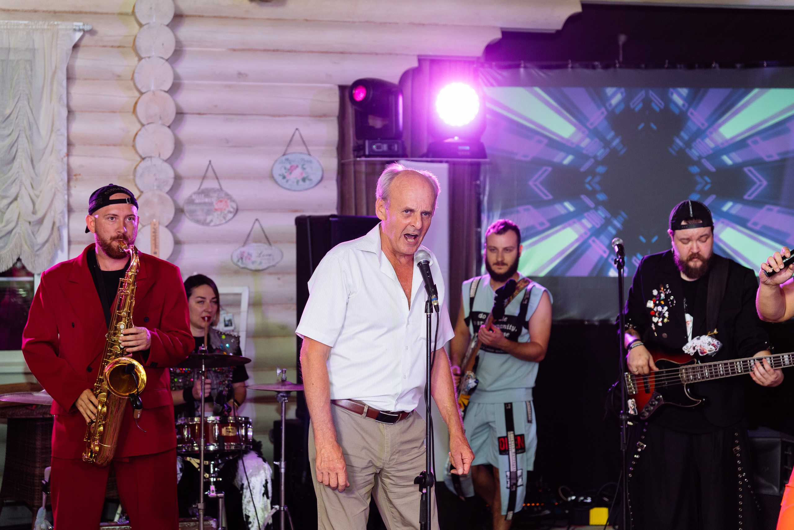 Свадьба Олега и Виктории в клубе «Ближняя дача»