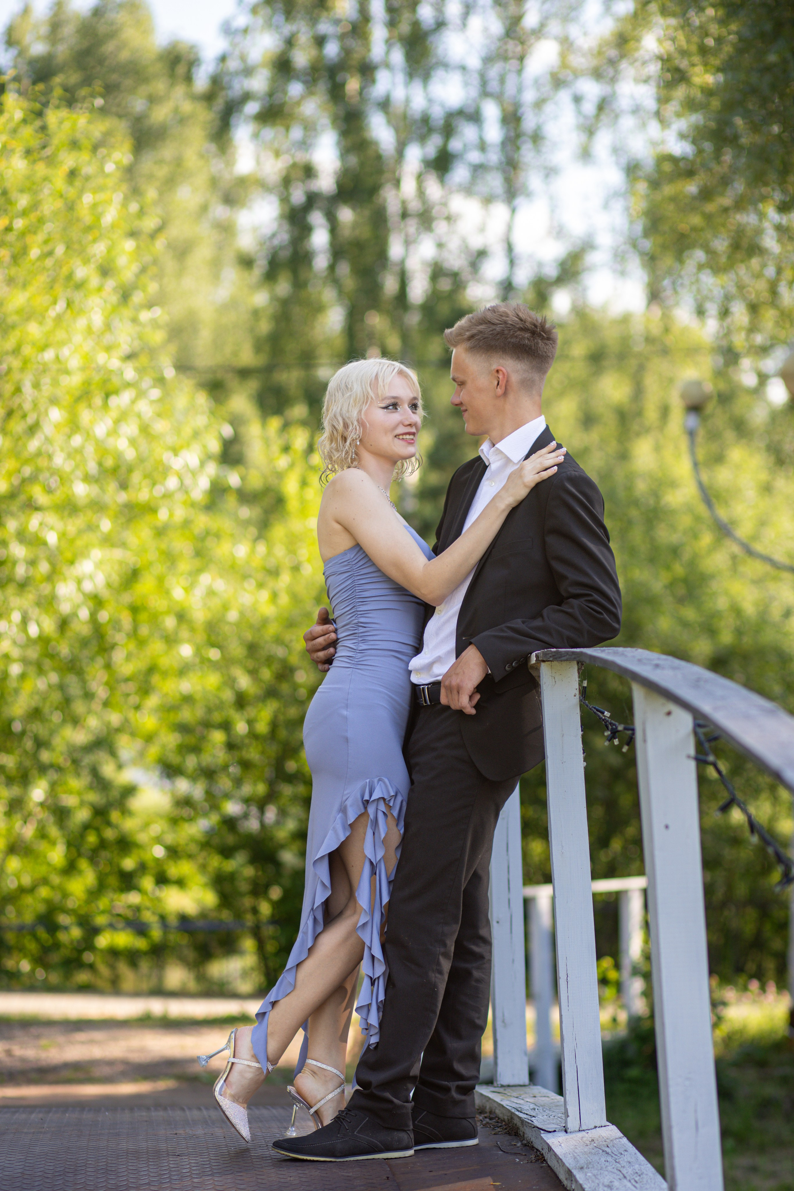 Фотосессия на выпускной. Школа № 12, 11 класс, 2024 г. Студия выпускных альбомов Остров