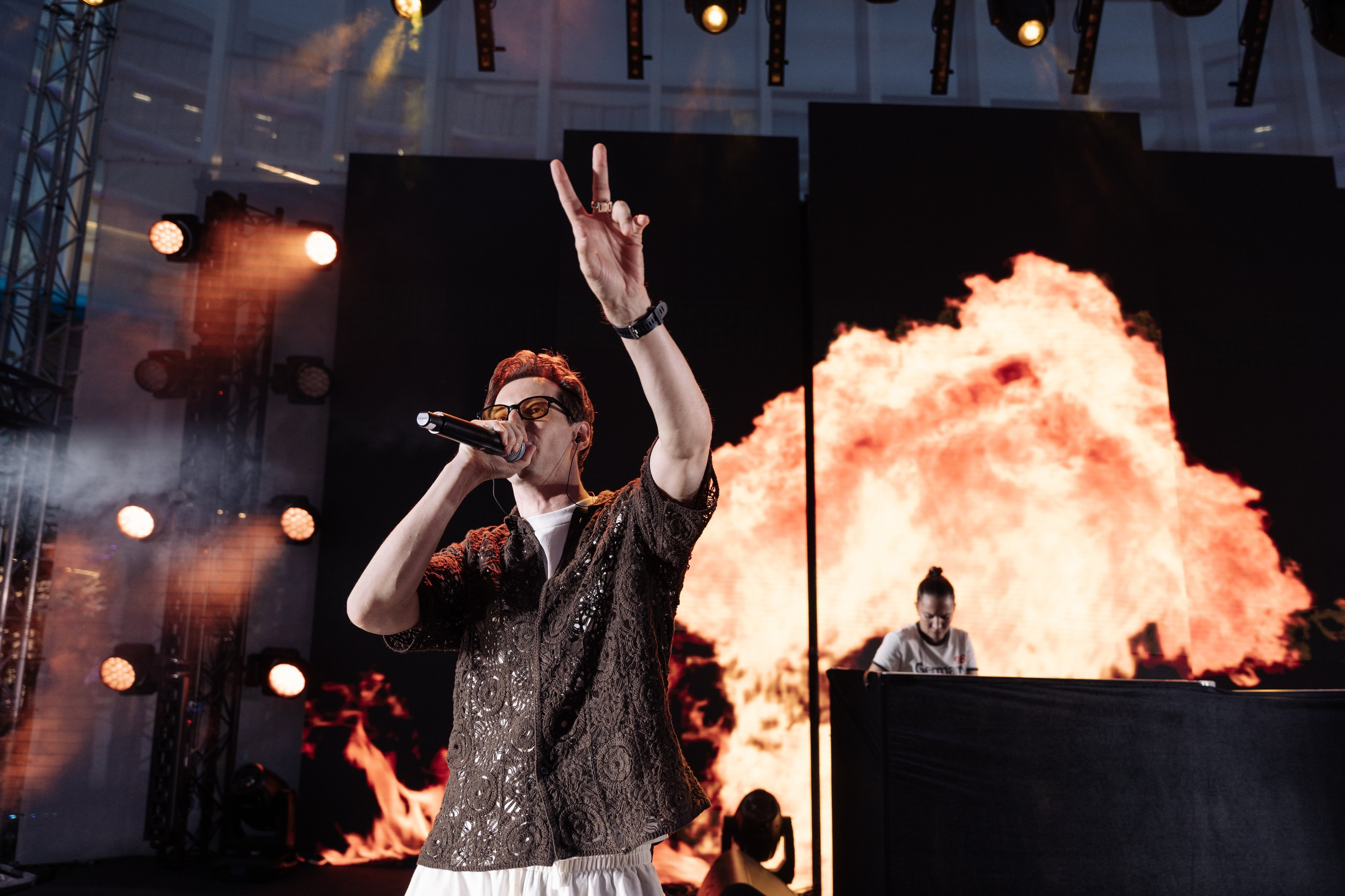 ЛЦТ ФЕСТ 2024 в арт кластере Ломоносов. Свадебные фотосессии в Москве. Фотограф Сергей Ржевский