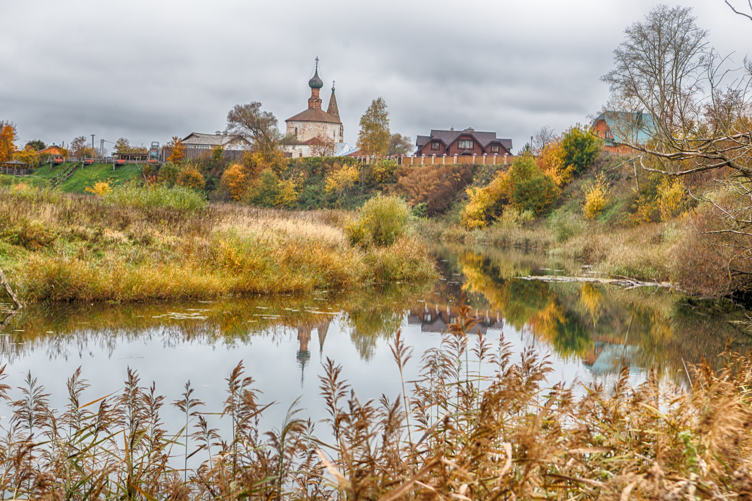 Тысячелетний Суздаль: Путеводитель по развлечениям. 1000 куполов России, фотопроект Вадима Квятковского и Надежды Ельцовой