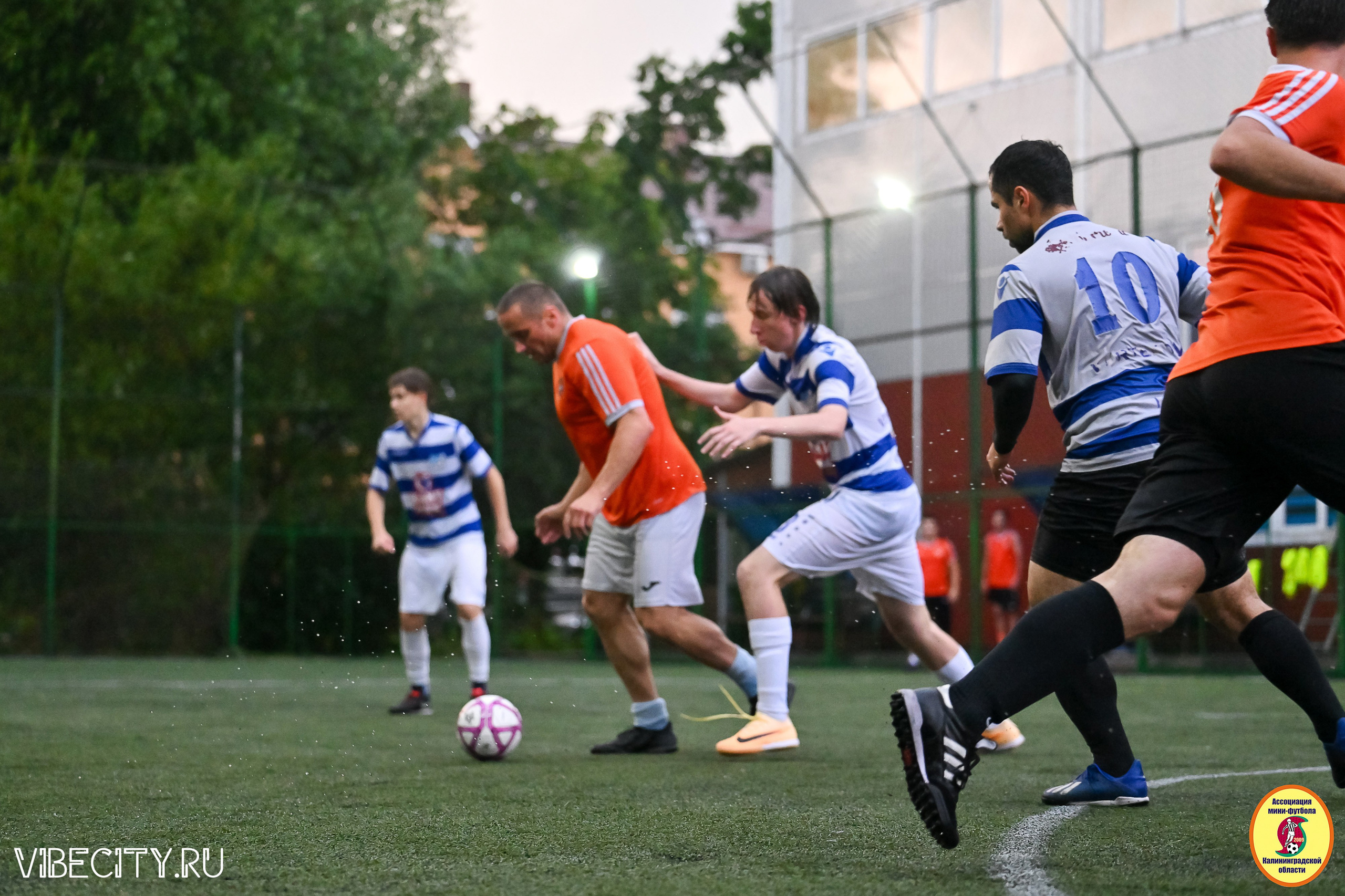 ИГРЫ МИНИ-ФУТБОЛЬНОЙ И КОРПОРАТИВНОЙ ЛИГИ. VIBECITY.RU Вайб Сити Ру Фоторепортажи Фотоотчеты Калининград