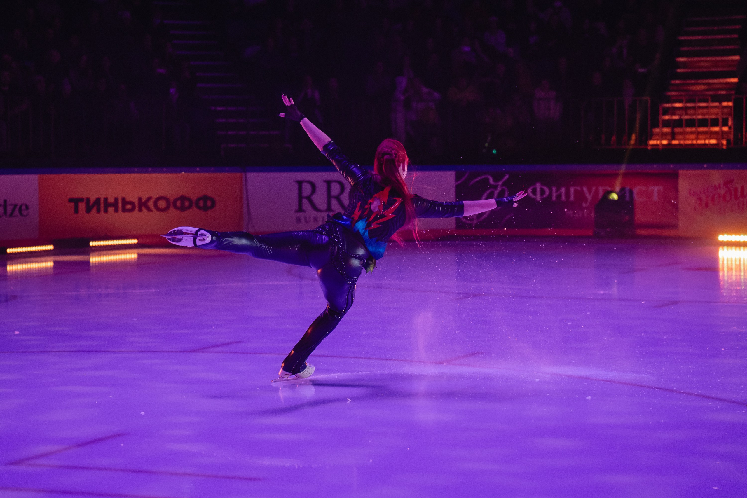 Шоу «Чемпионы на льду» в Новосибирске. Воробьева Ксения — Спортивный и танцевальный фотограф Новосибирск