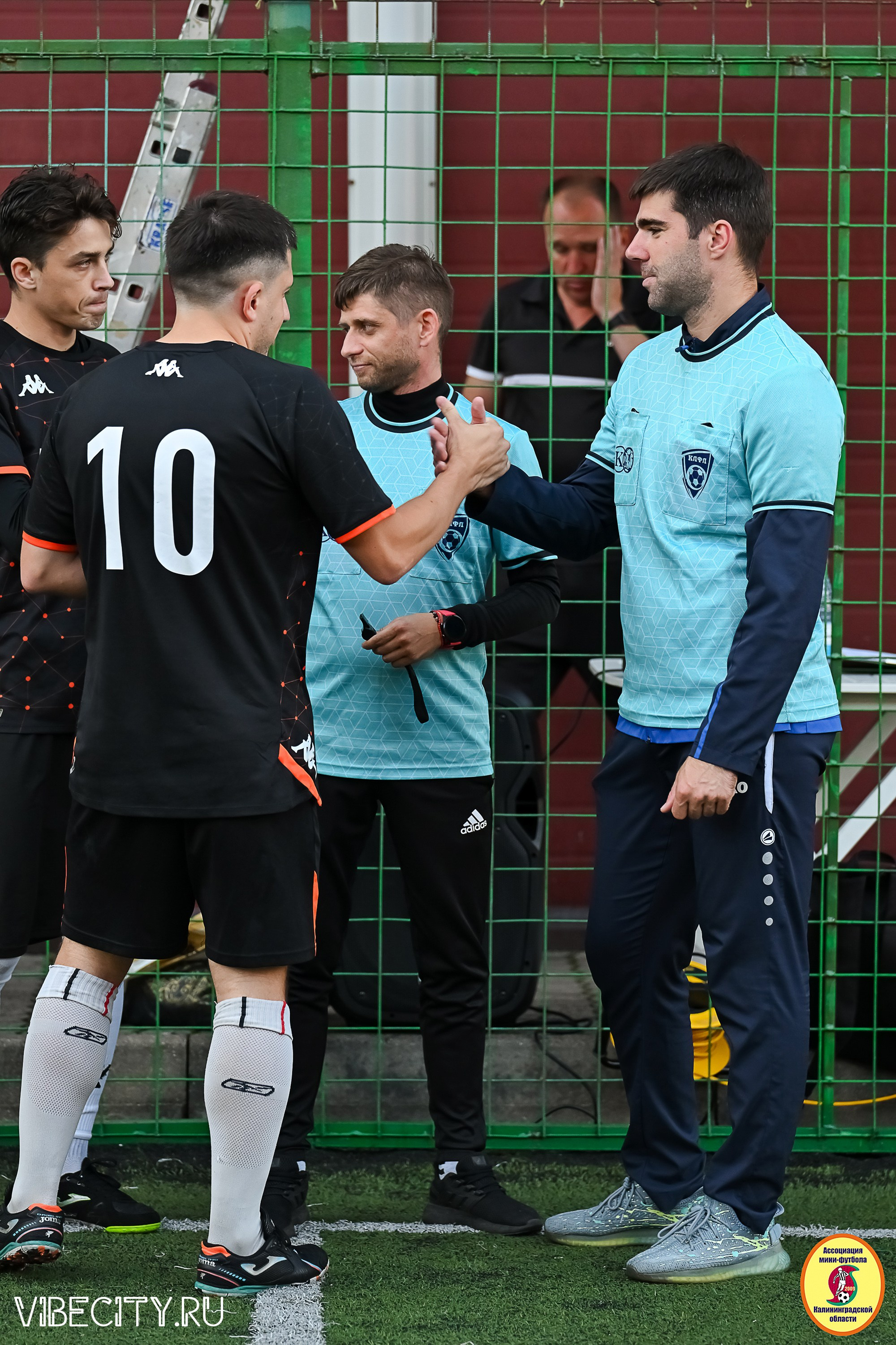ИГРЫ МИНИ-ФУТБОЛЬНОЙ И КОРПОРАТИВНОЙ ЛИГИ. VIBECITY.RU Вайб Сити Ру Фоторепортажи Фотоотчеты Калининград