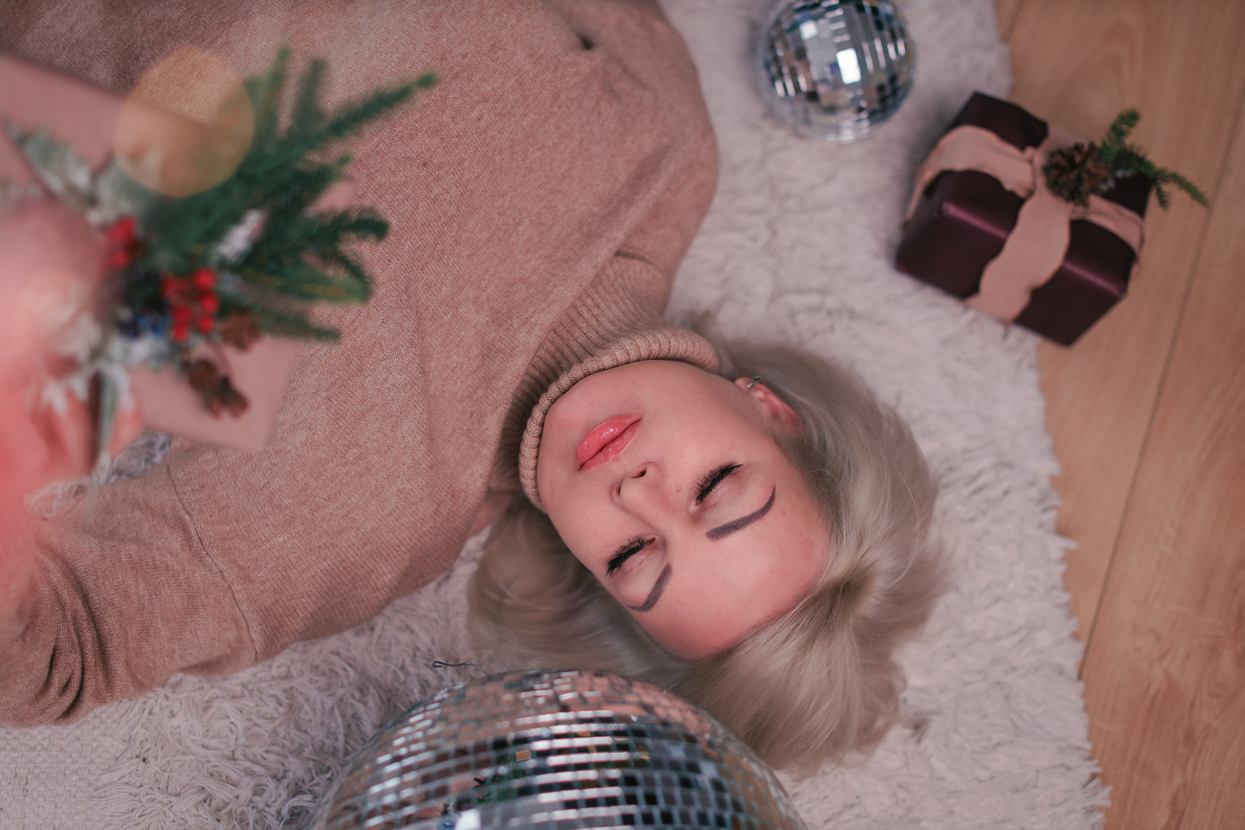 Новогодняя фотосессия для Ольги —стилиста парикмахера. Фотограф и видеограф в Ставрополе Инна Попова