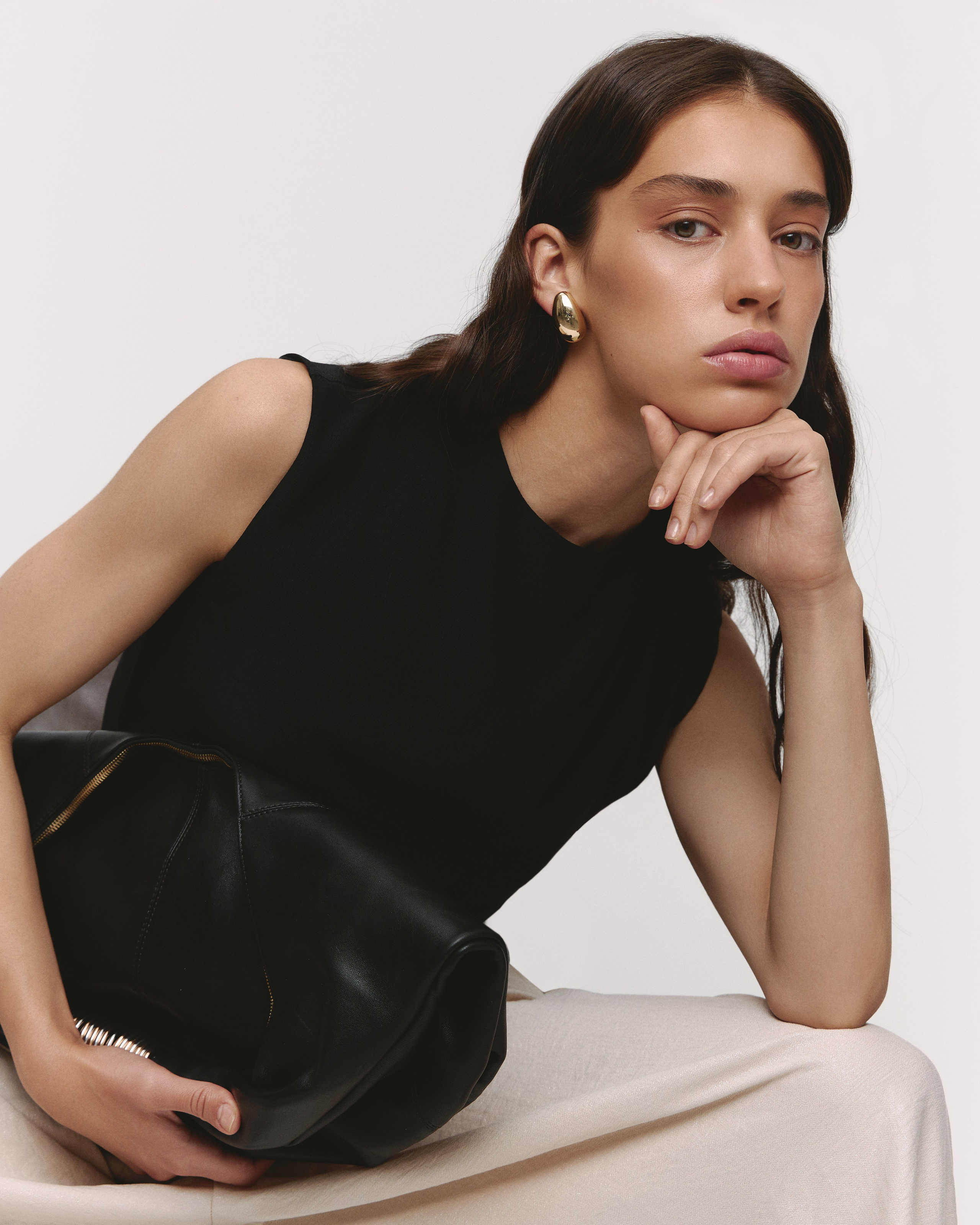 Fashion and model test photographer based in Dubai and Abu-Dhabi