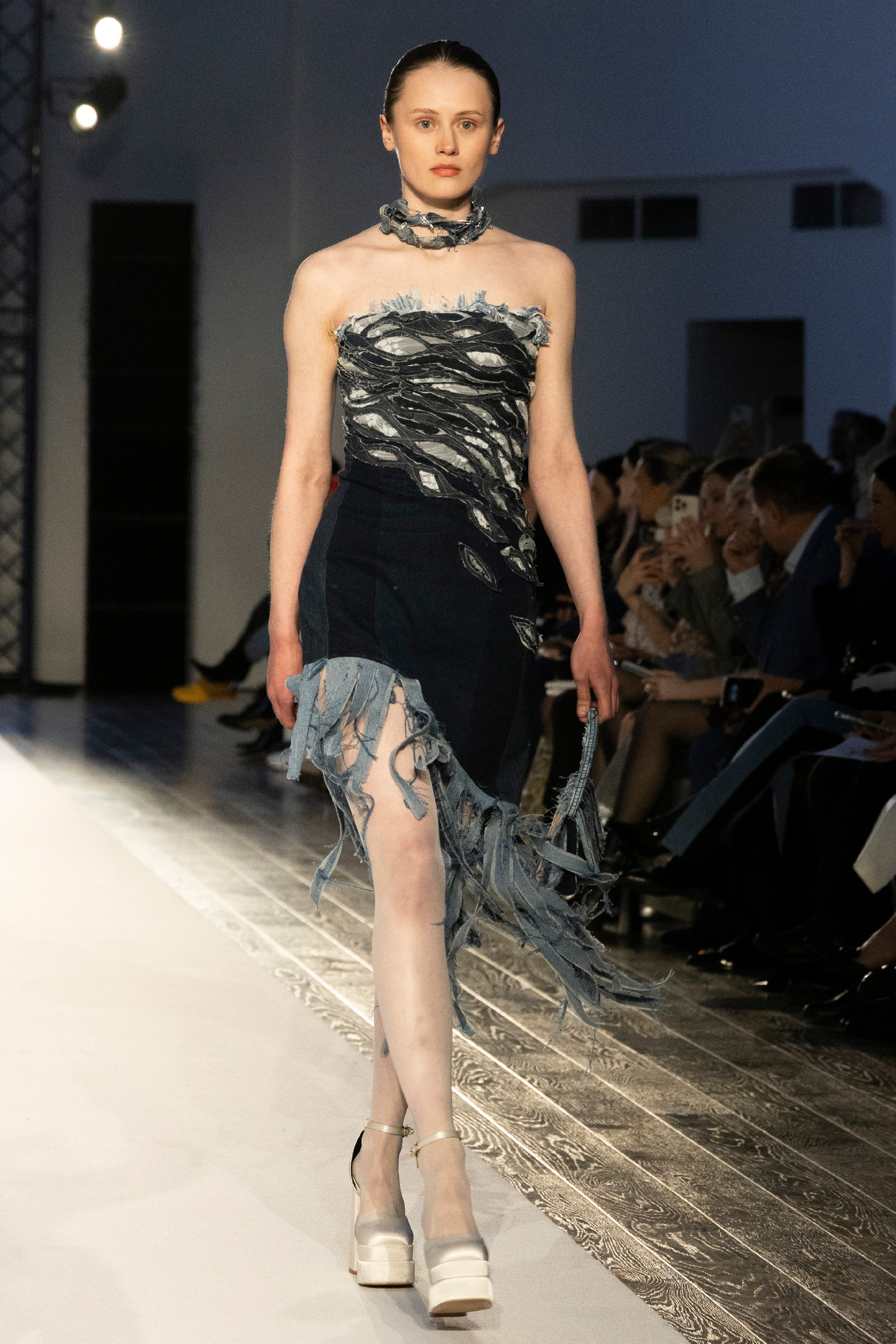 ДЛТ Собака.ru показ победителей конкурса «Новые имена в моде 2025». FOTOFAQ SKOOL г. Санкт-Петербург: очные, дистанционные и онлайн курсы фотографии