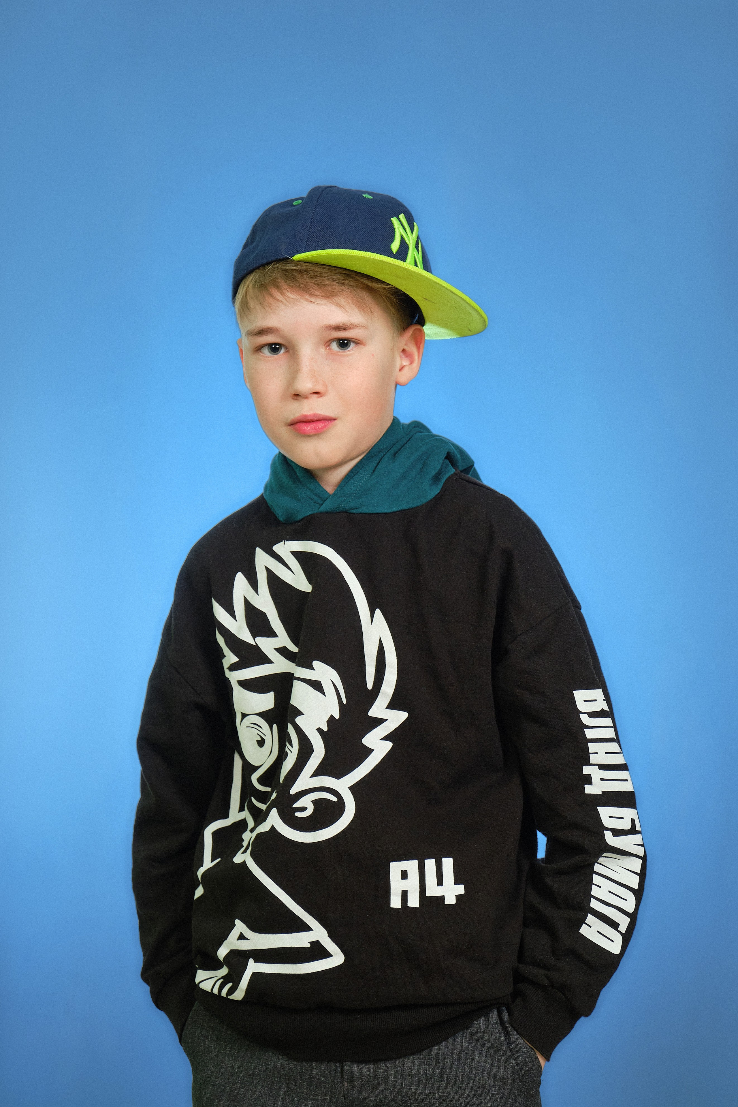 Школьный альбом на выпускной 4 класс. Заказать выпускной альбом 4 класс в Самаре