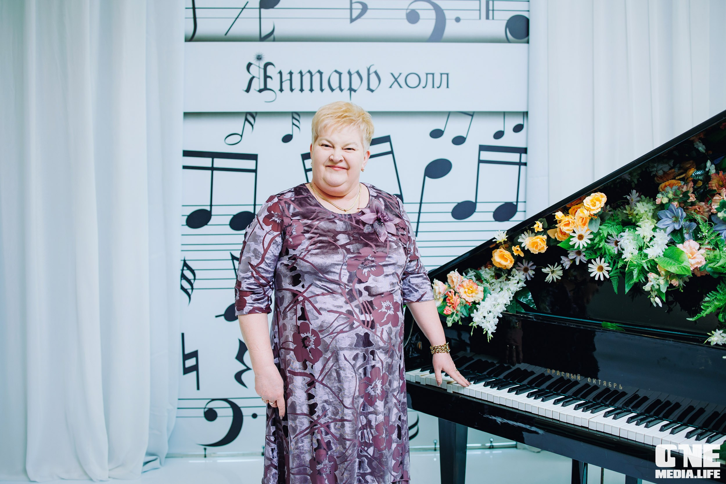 Концерт 8 марта в Янтарь холл. One Media Life: фоторепортажи, фотоотчеты с мероприятий и заведений
