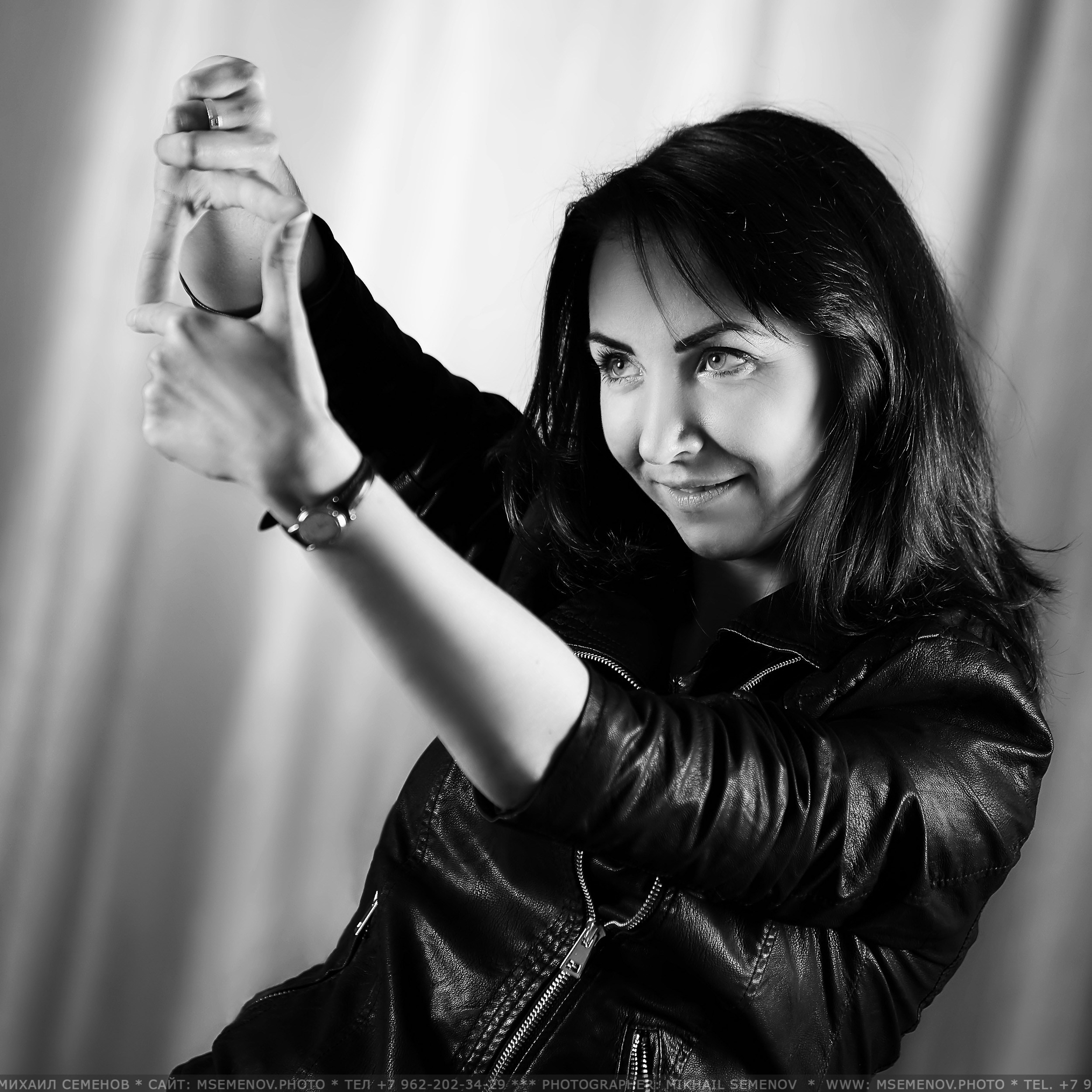 Деловая фотосъемка, предметная, студийный портрет. Рекламная фотосессия. ФОТОуслуги для бизнеса, имиджевая фото-видео съемка. Фотограф, фотопроекты Михаила Семенова в Ярославле. Фотошкола