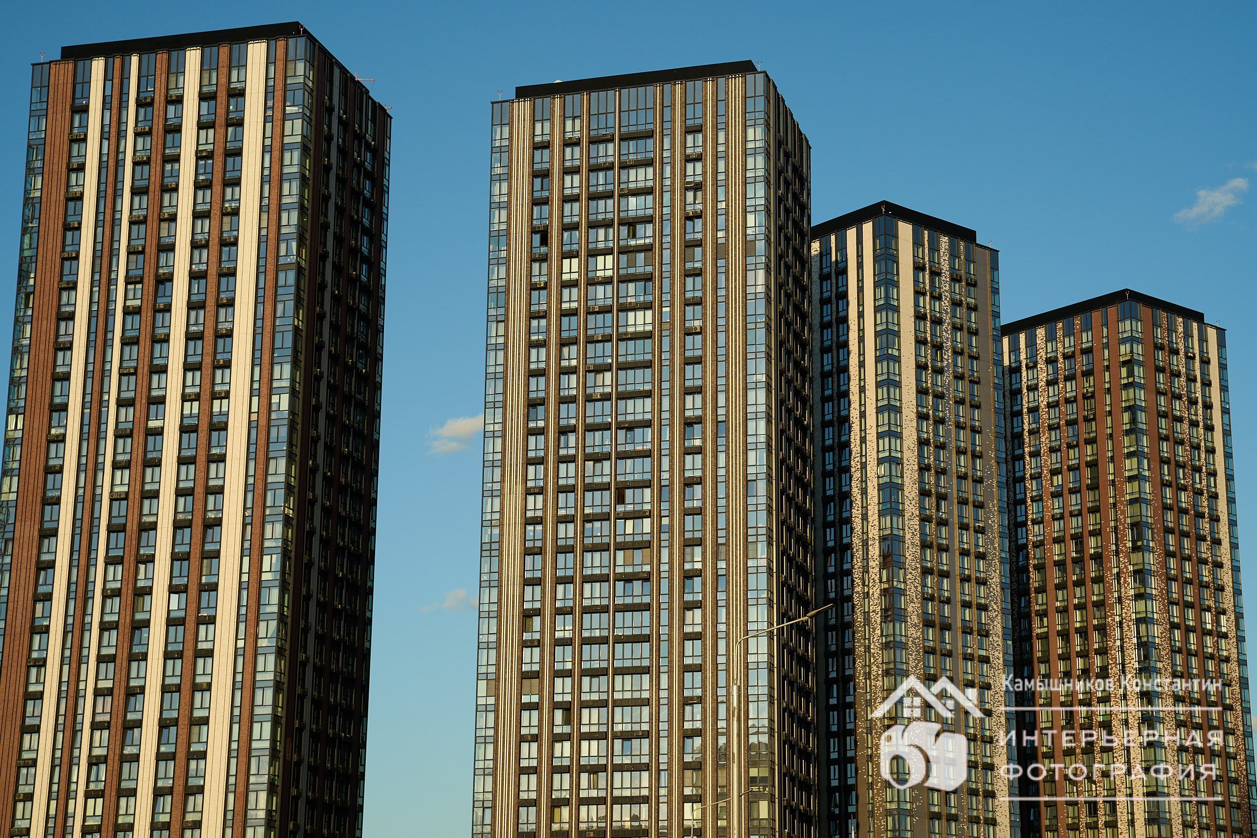 Архитектурное фото башен ЖК "Метрополия"