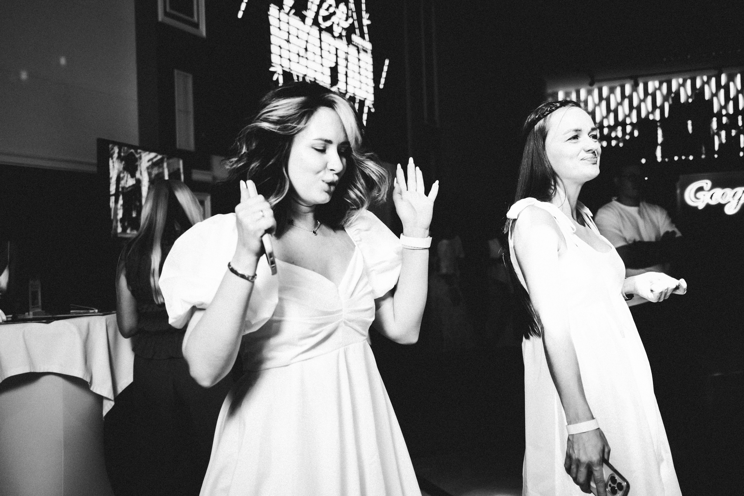 Выставка «Свадебный переполох» Краснодар. Свадебный и репортажной фотограф Денис Ожигин в Краснодаре и Краснодарском крае