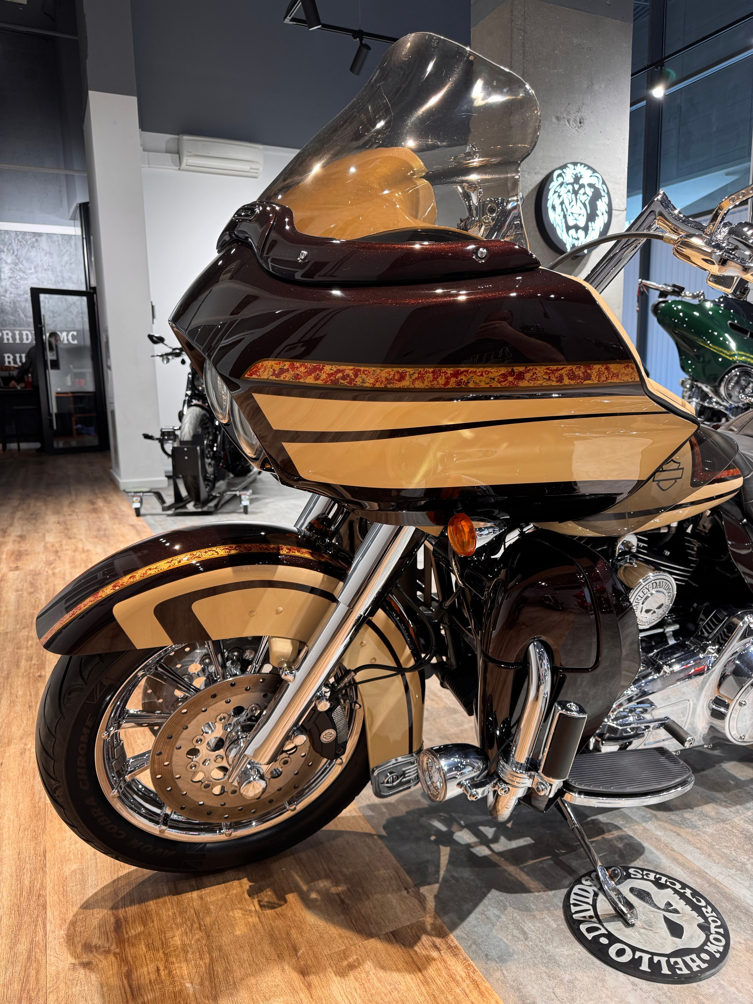 Продажа мотоцикла Harley-Davidson Road Glide Ultra 103 (Touring)— купить мотоцикл. Hello Davidson, Москва. Только хорошие мотоциклы…