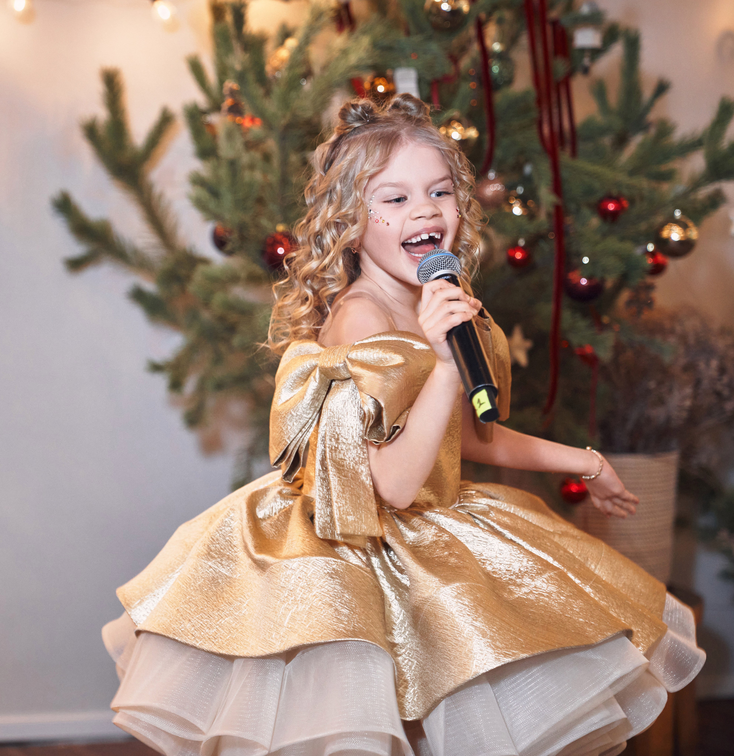 Новогодние выступления маленьких артистов Каметы Lab на ВДНХ