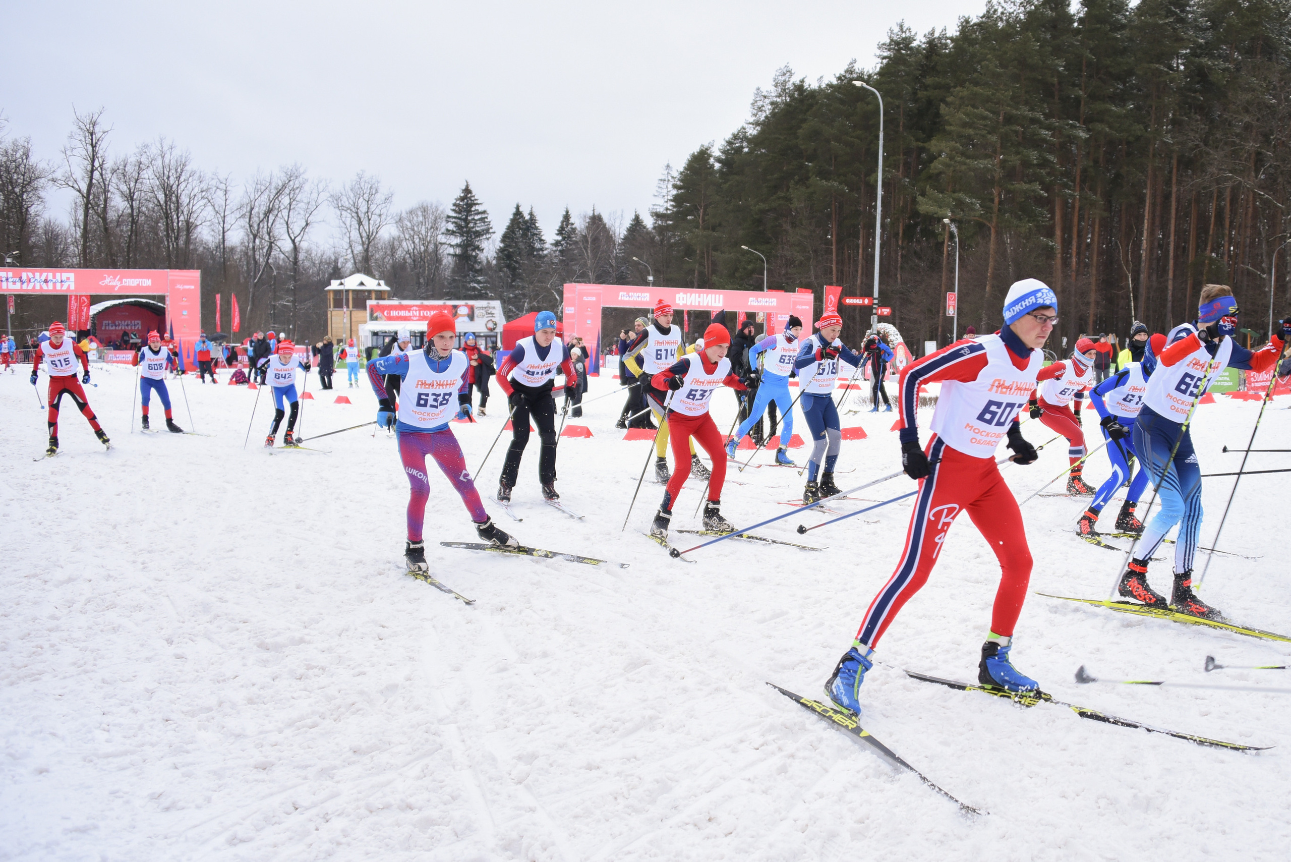 Ретро Лыжня. Репортажный фотограф в Москве и Санкт-Петербурге Артем Лунев