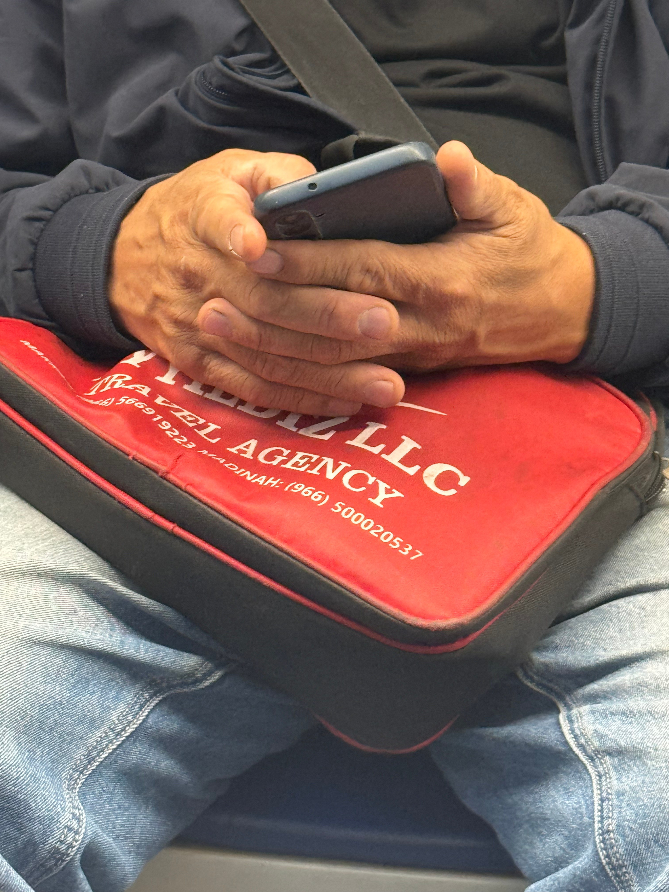 #руки_незнакомцев. Главная