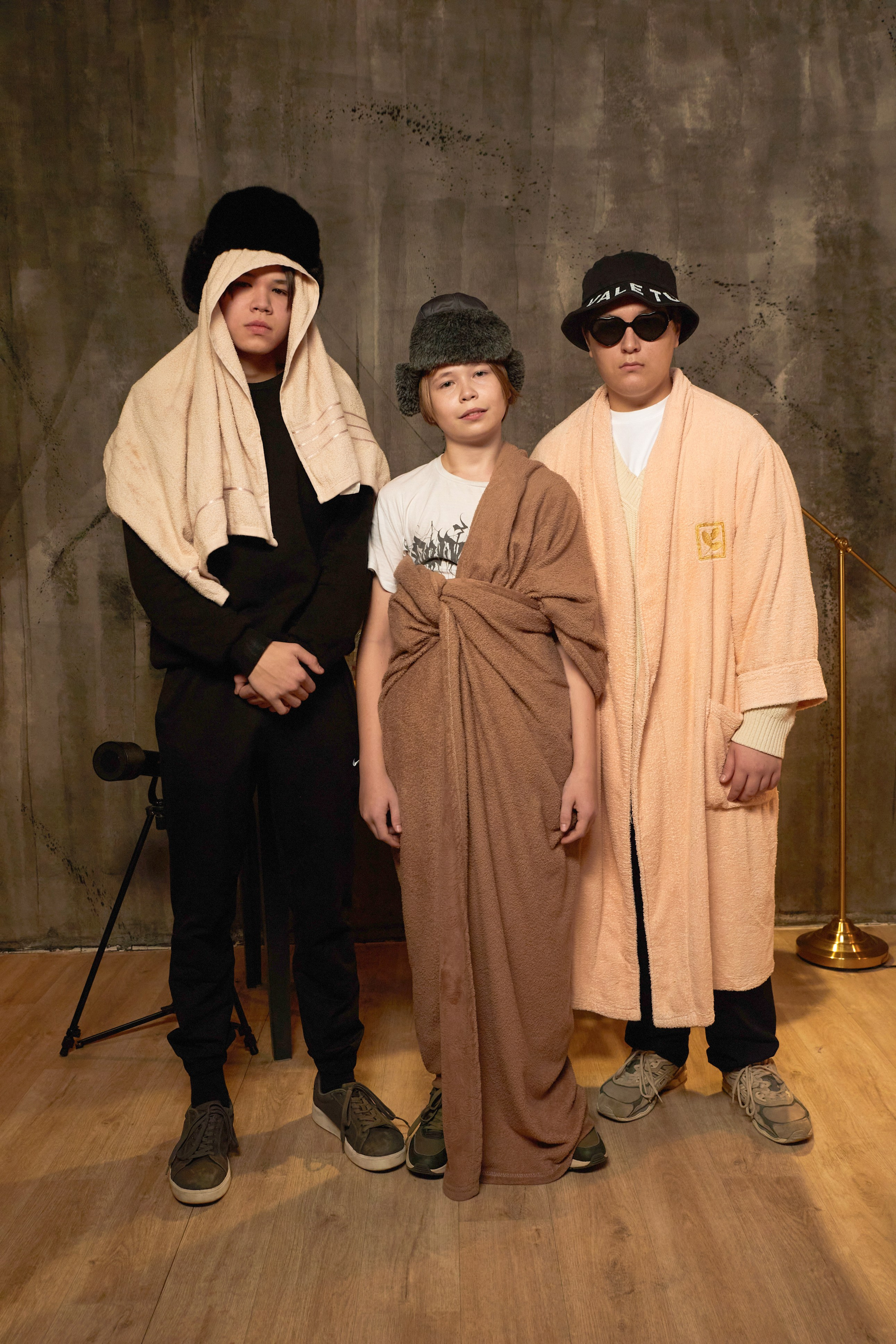 Выпускной альбом 9 и 11 класс «Гранж». Выпускные альбомы в Тюмени для школ, садов, вузов спортивных секций