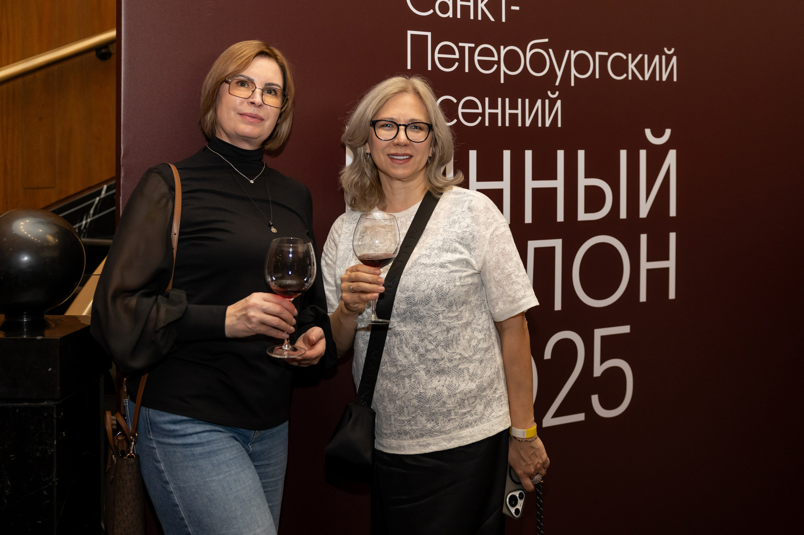 Репортажная фото- и видеосъемка Винного салона «Ароматный мир» в СПб