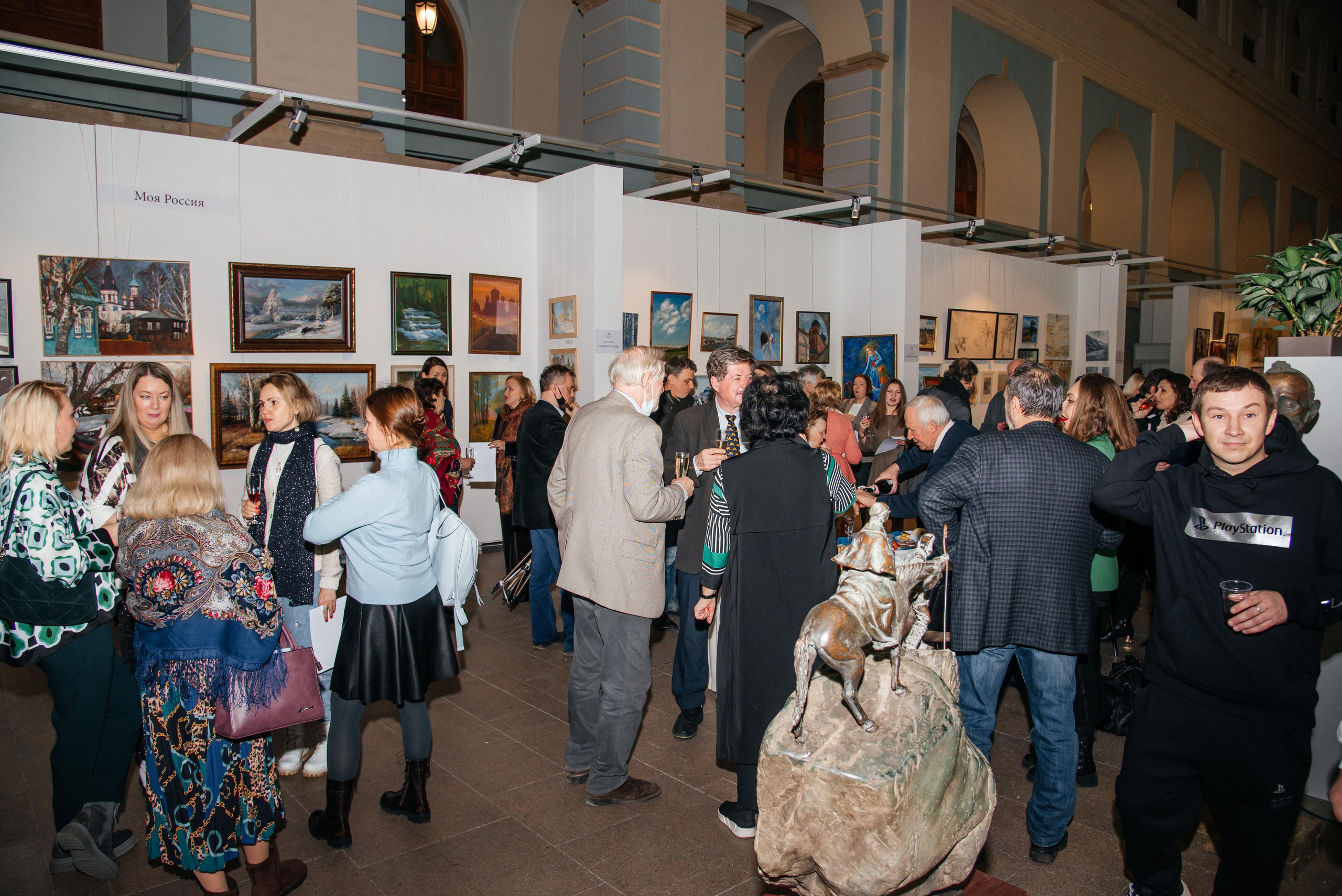 Выставка-форум «УНИКАЛЬНАЯ РОССИЯ» 2022. Свадебный и семейный фотограф в Москве Елена Брюханова