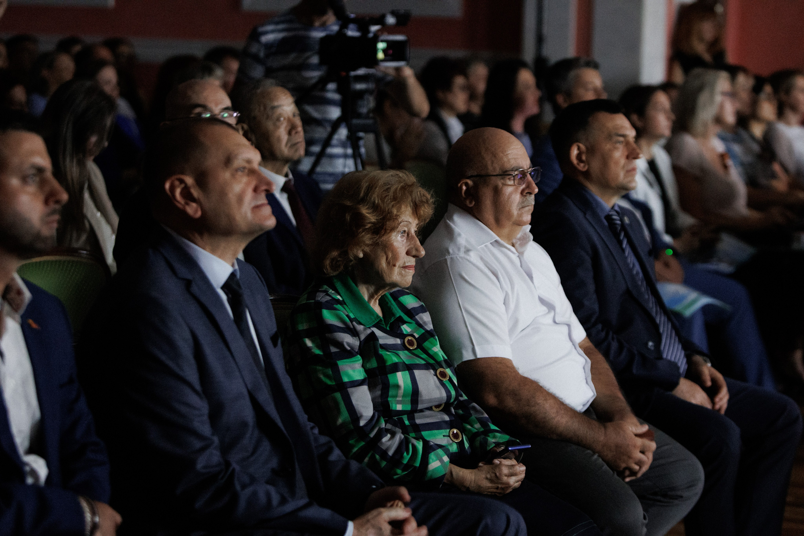 ПРЕЗЕНТАЦИЯ КНИГИ — 80 ЛЕТ ПОБЕДЫ. СВОИ. ФОТООТЧЕТЫ-СОБЫТИЯ-МЕСТА