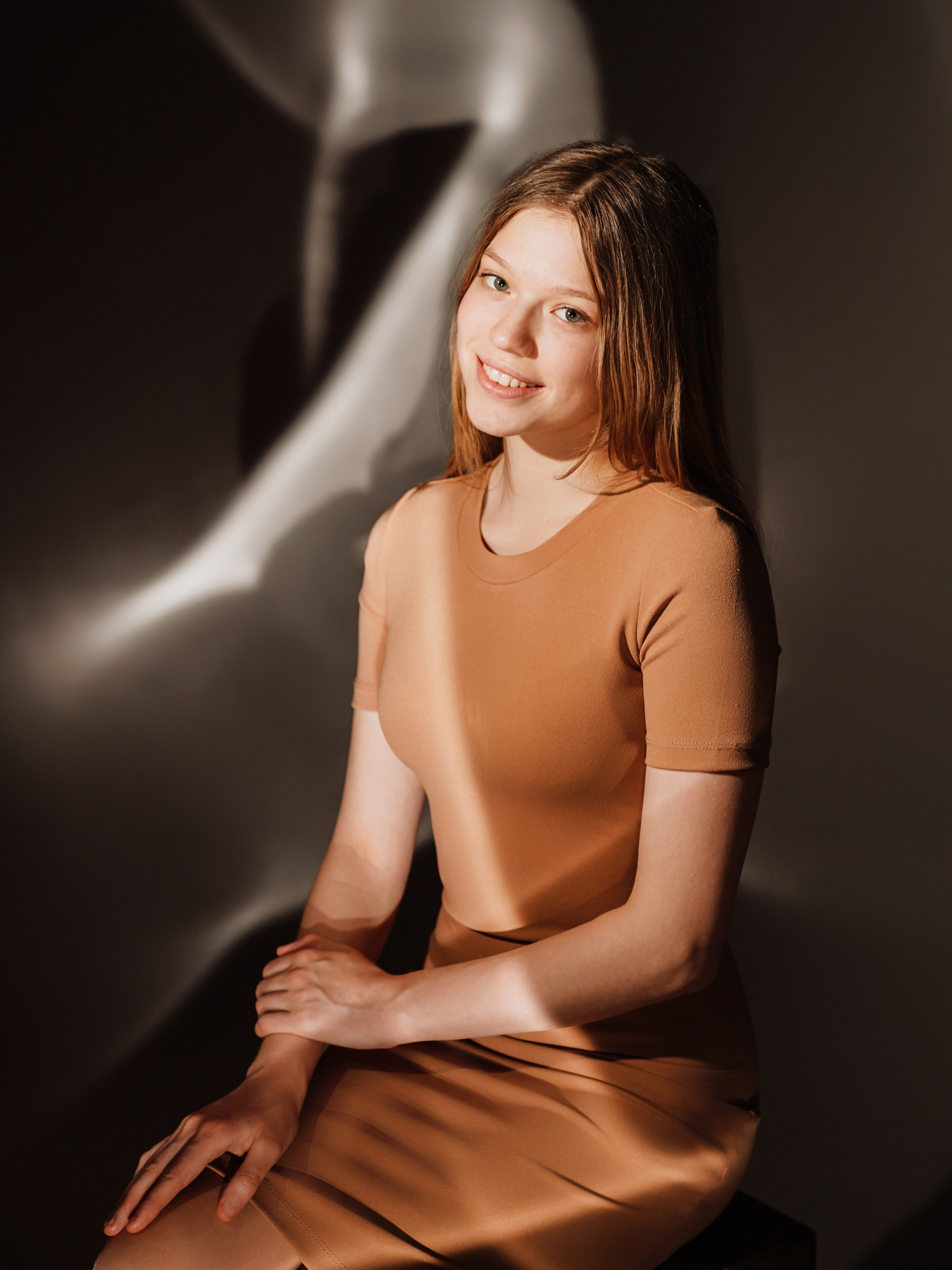 Стиль портрета в студии. GOTRA — выпускные альбомы в Тюмени