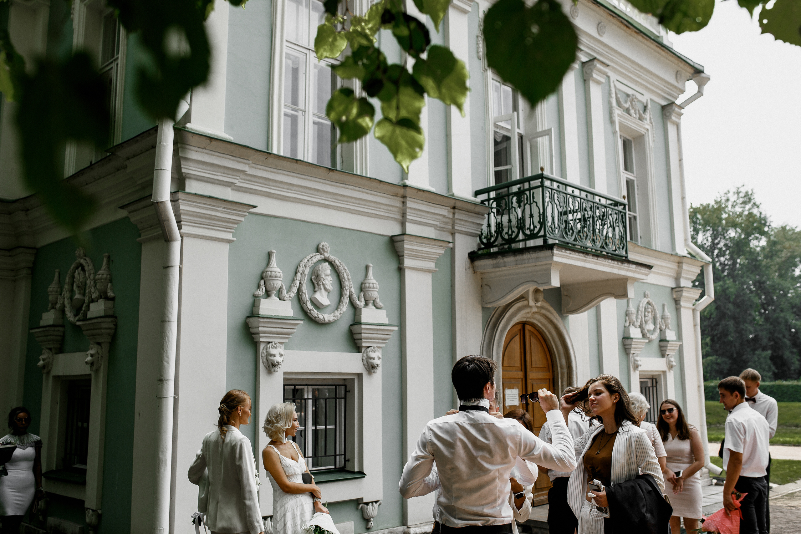 Белая свадьба в яхт-клубе. Свадебный фотограф в Москве Денис и Анастасия Исаевы