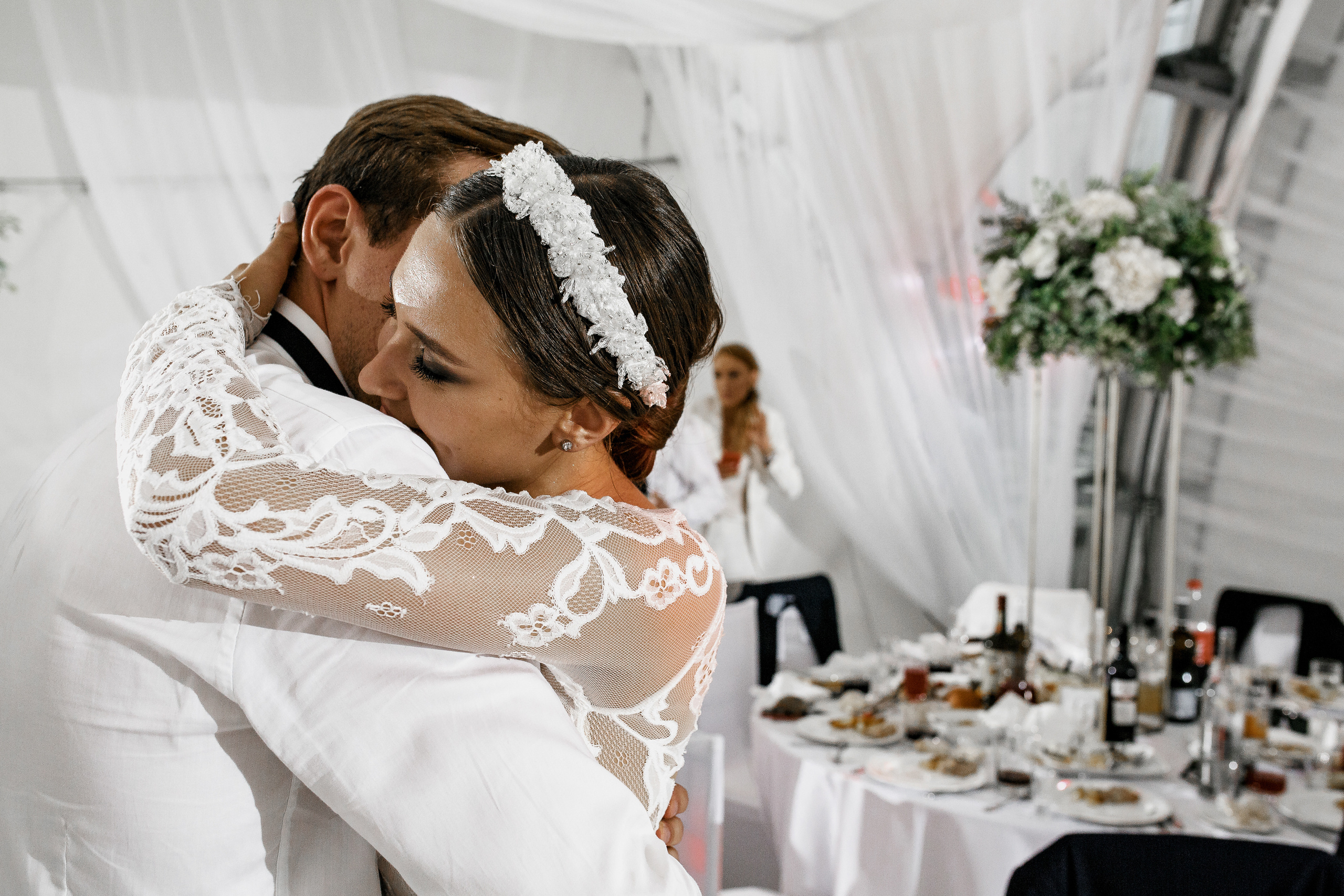 Белая свадьба в яхт-клубе. Свадебный фотограф в Москве Денис и Анастасия Исаевы