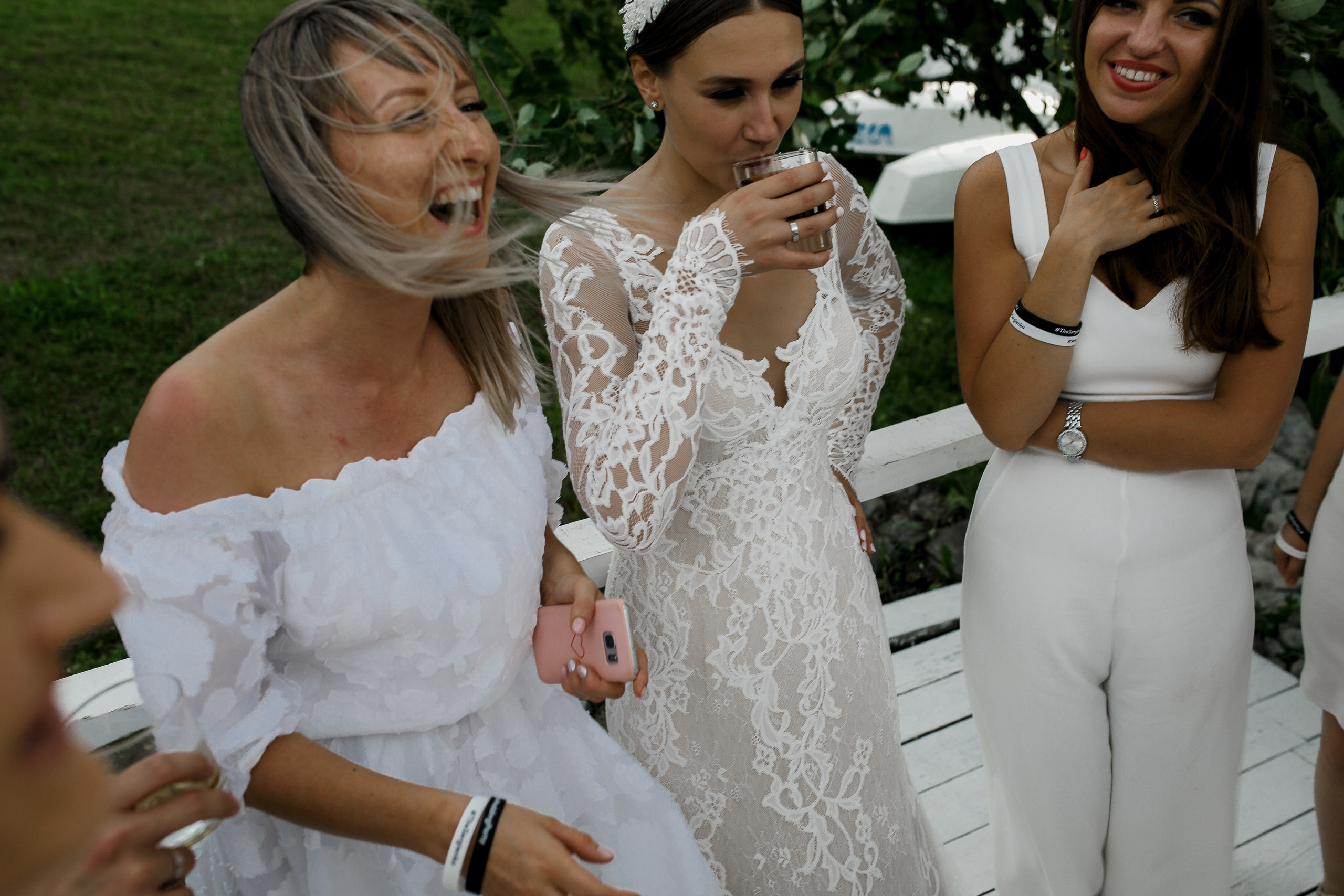 Белая свадьба в яхт-клубе. Свадебный фотограф в Москве Денис и Анастасия Исаевы