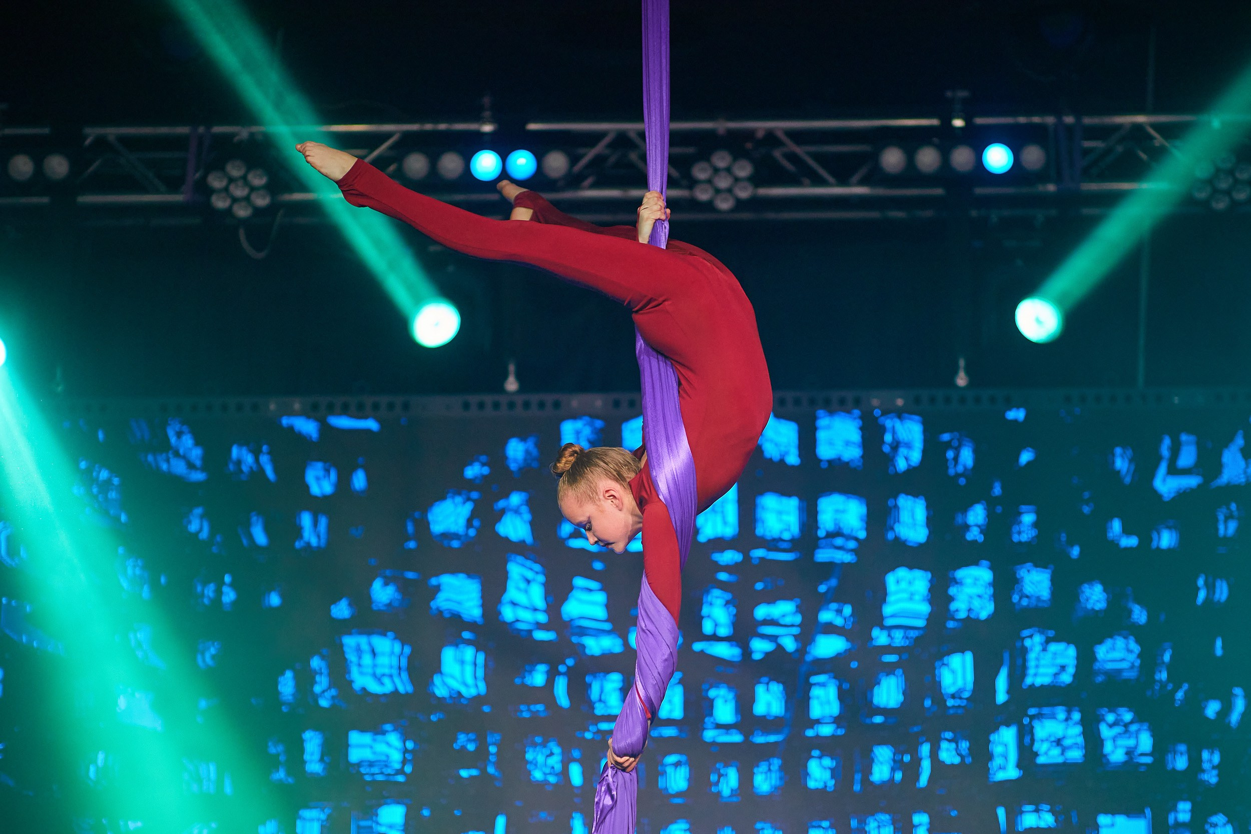 Анонс фоторепортажа с Концерта Грация. POLE DANCE. Photographer for business Mikhail Semenov. Aqua photo studio, photo school