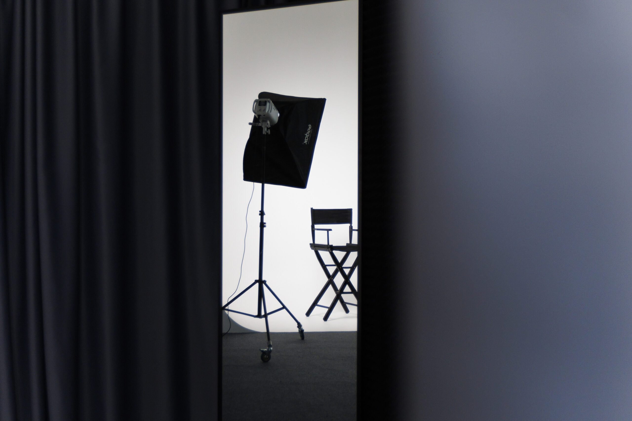 Залы с циклорамой в студии Photohub. Фотограф в Минске Людмила Дутко