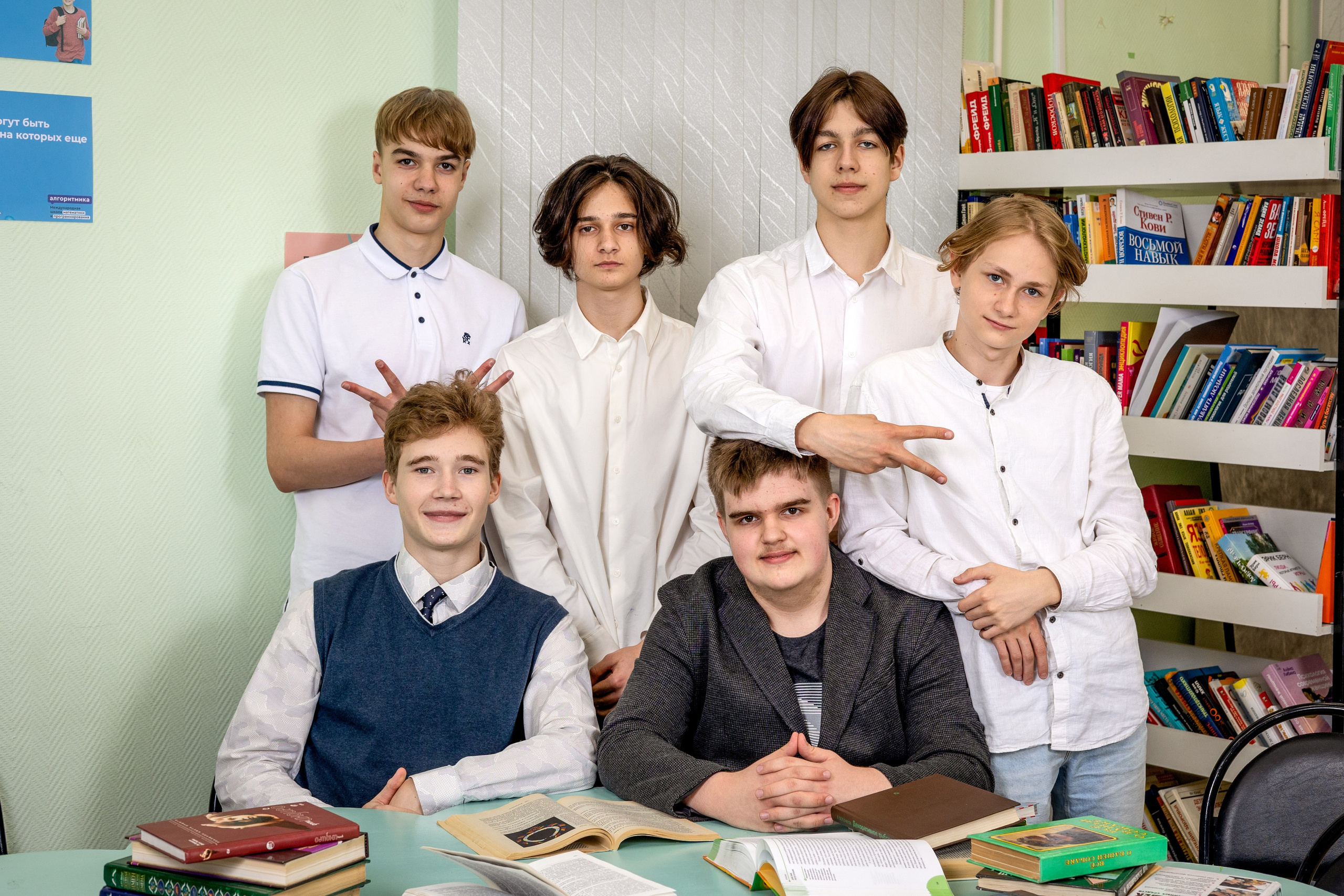 СТАРШАЯ ШКОЛА. Выпускные альбомы Москва Московская область Ирина Чугайнова