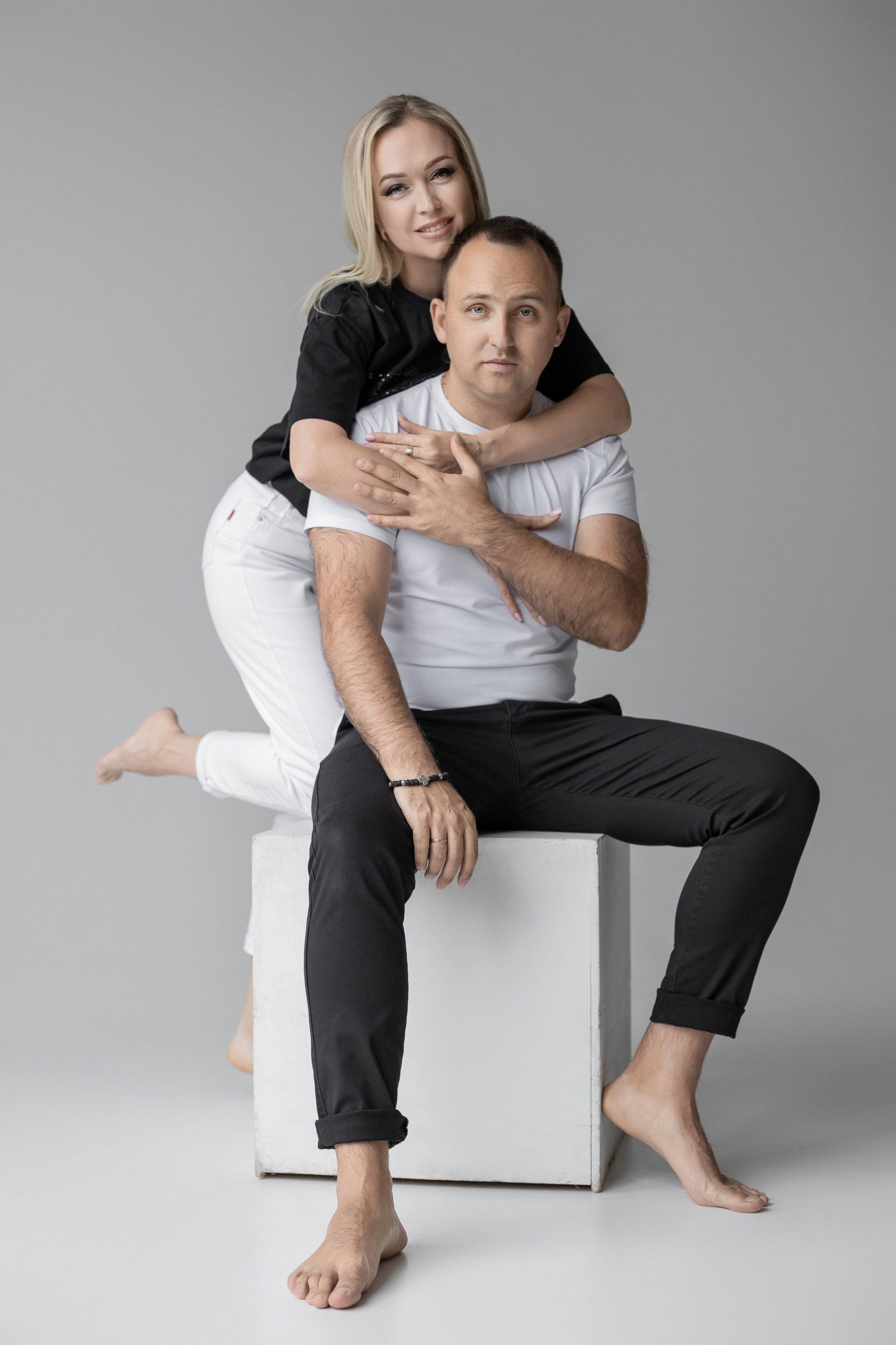 Фотосессия в белой студии. Фотосессия с мужем.