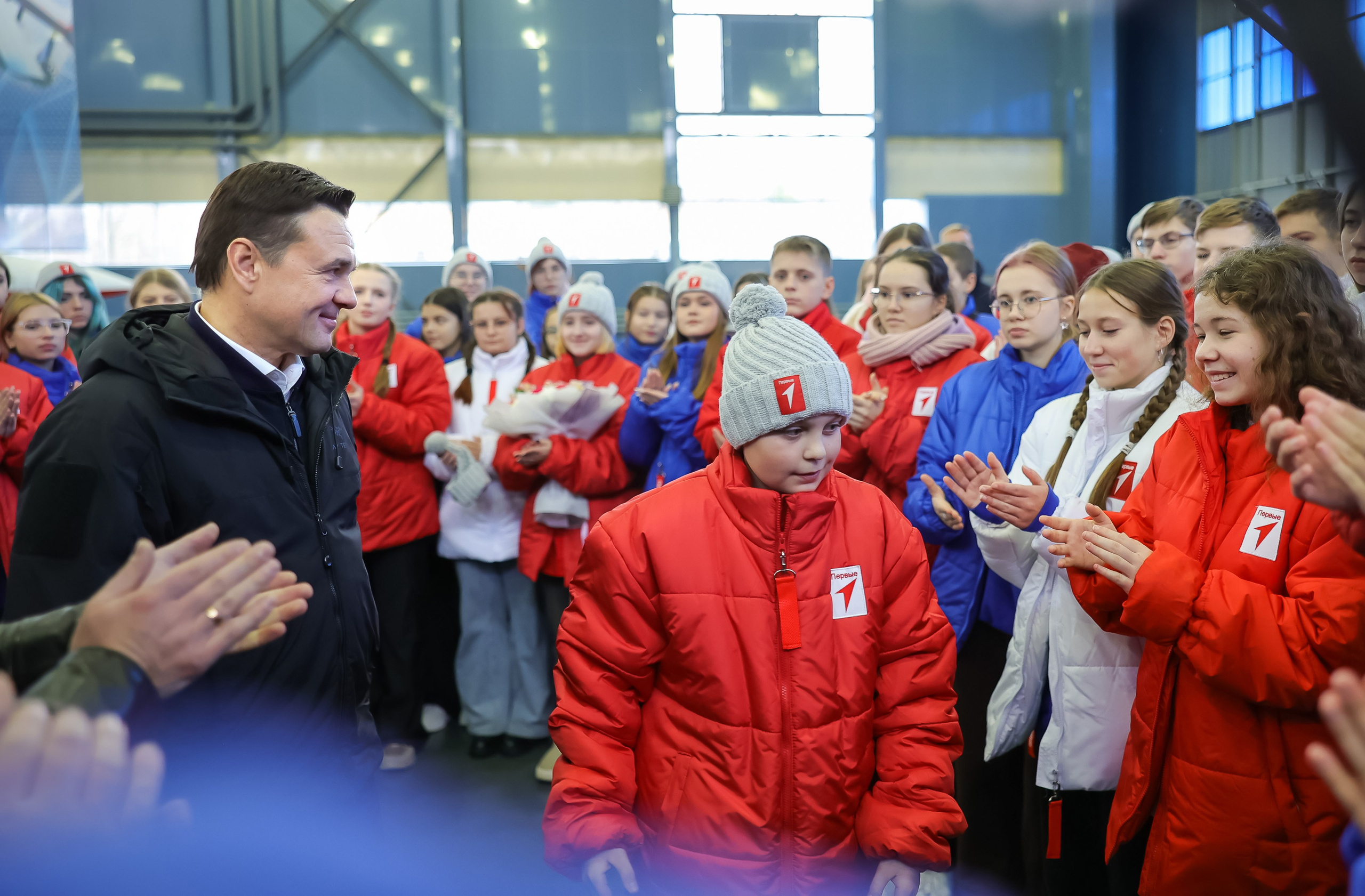 Губернатор Подмосковья Андрей Воробьев вместе с участниками «Движения первых» навестил пилотажные группы. Моя фотография