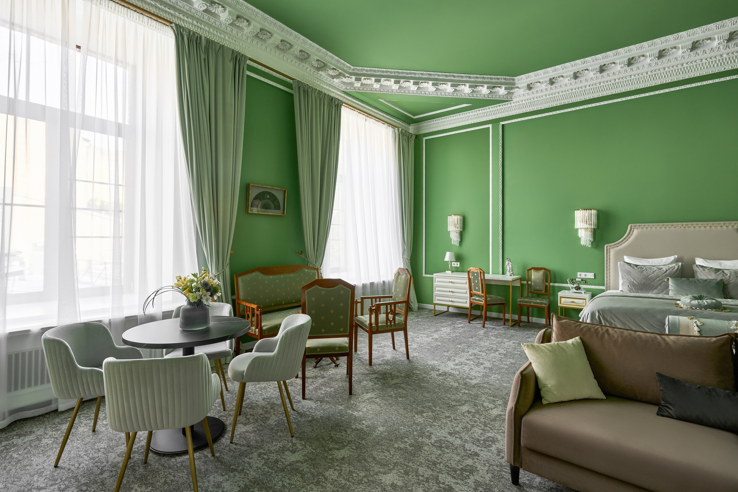 Бутик-отель ACADEMIA Особняк SHUVALOFF