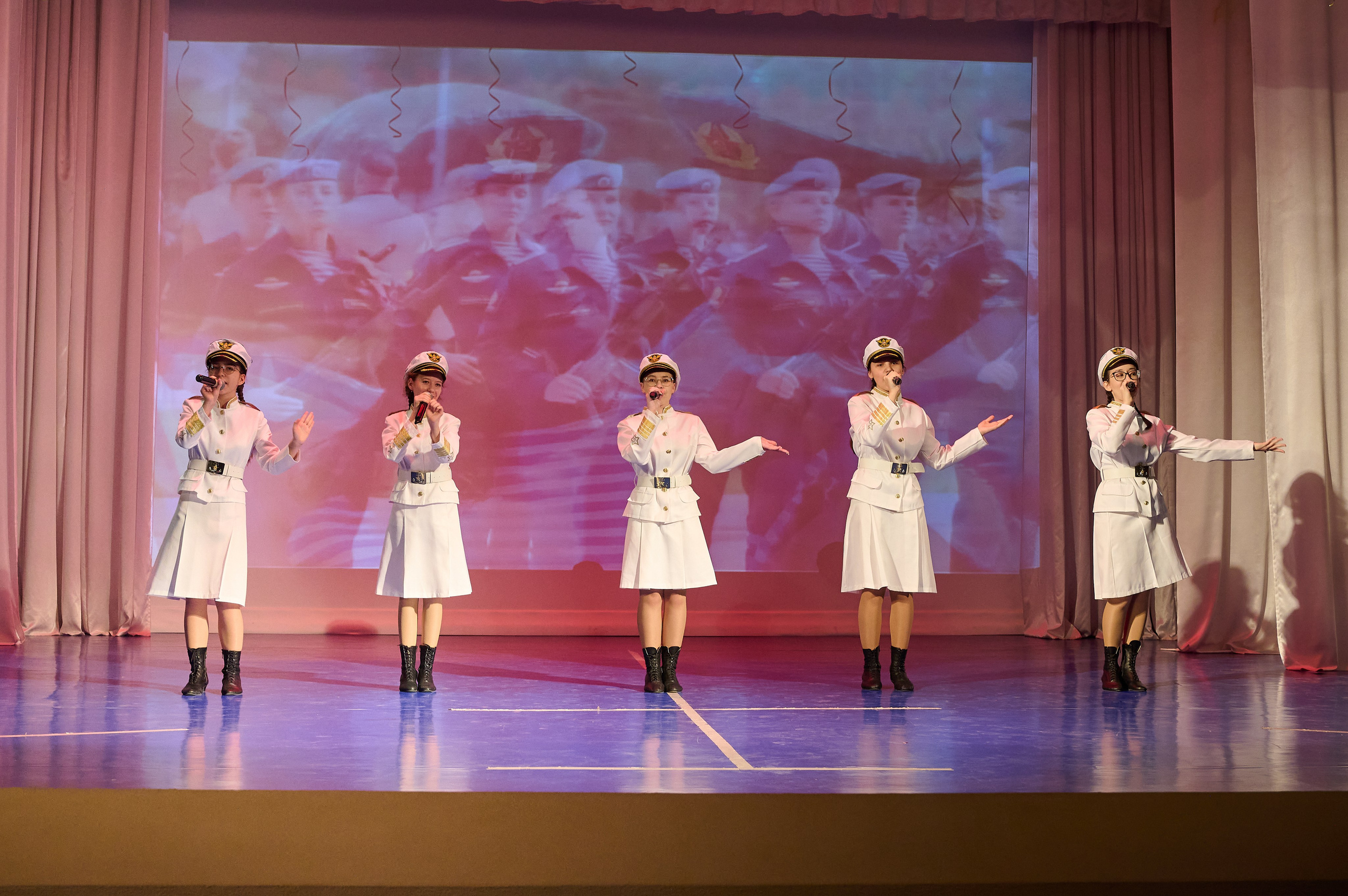 Дк Марьина Роща 23 февраля. Жизнь курорта Кабардинка в фотографиях