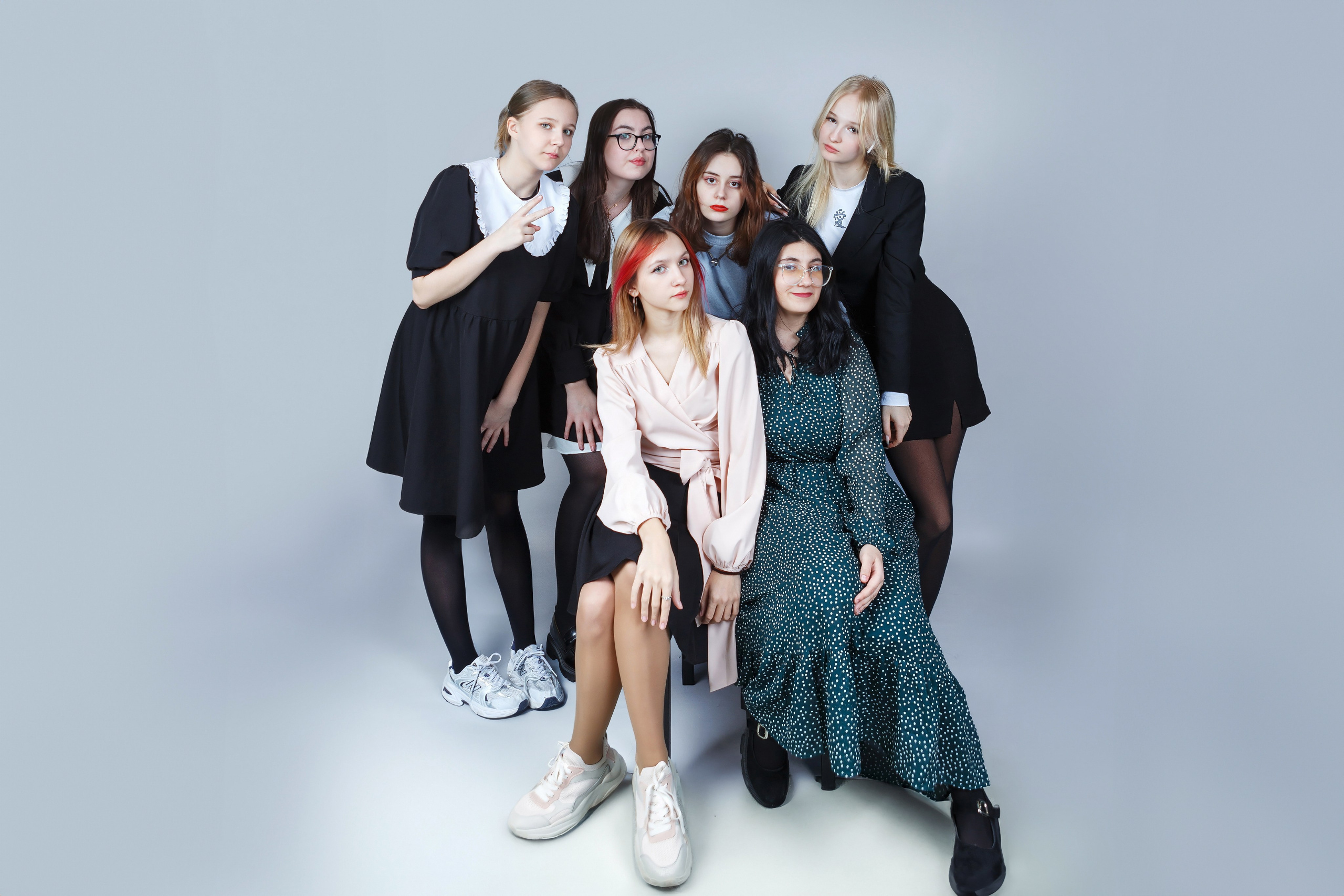 Выпускной альбом для 9 Класса. Выпускные альбомы и школьный фотограф в Подольске, Троицке, Щербинке, Москве и Московской области