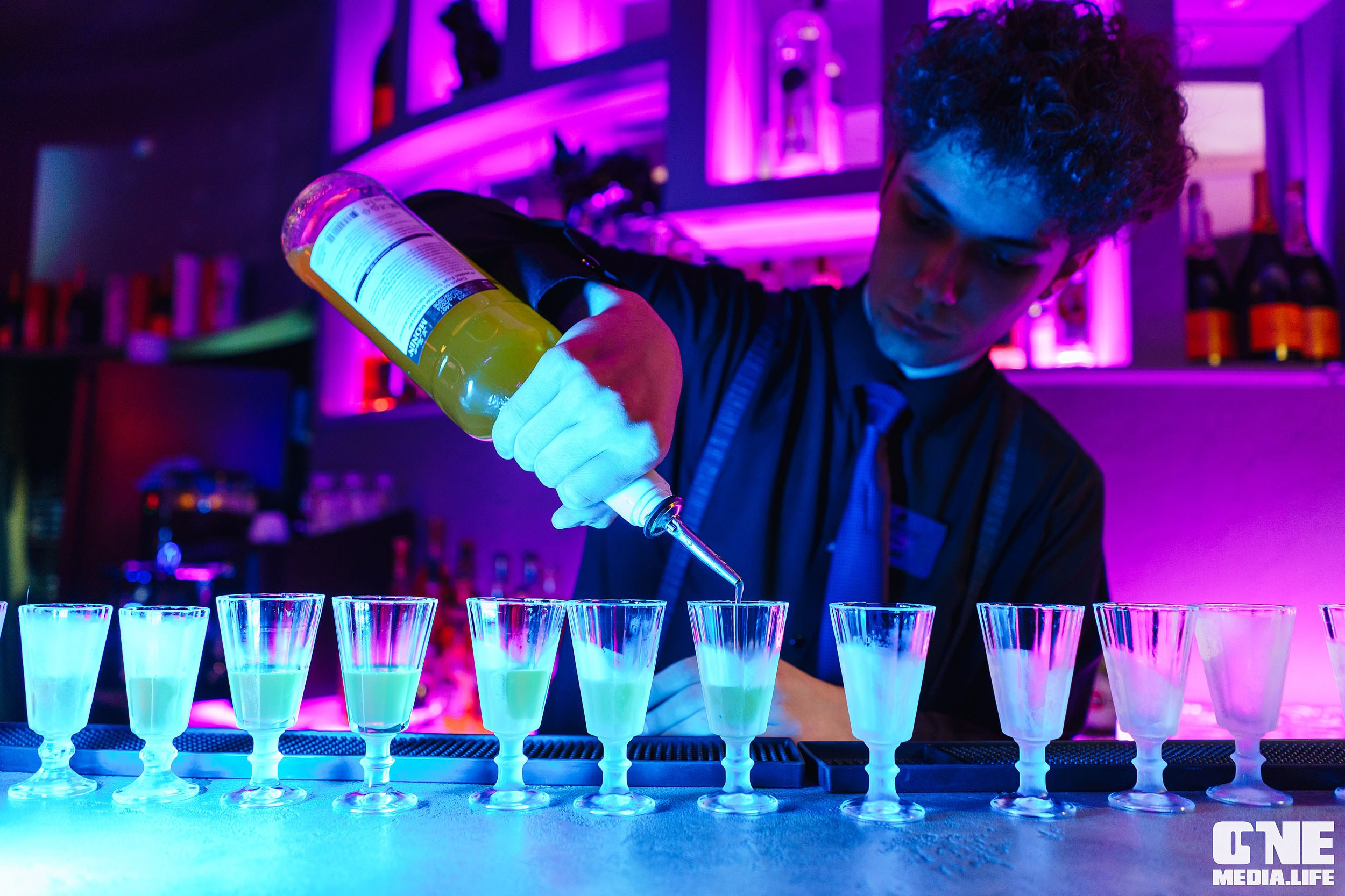 Фоторепортаж из караоке-клуба Белгравия. One Media Life: фоторепортажи, фотоотчеты с мероприятий и заведений