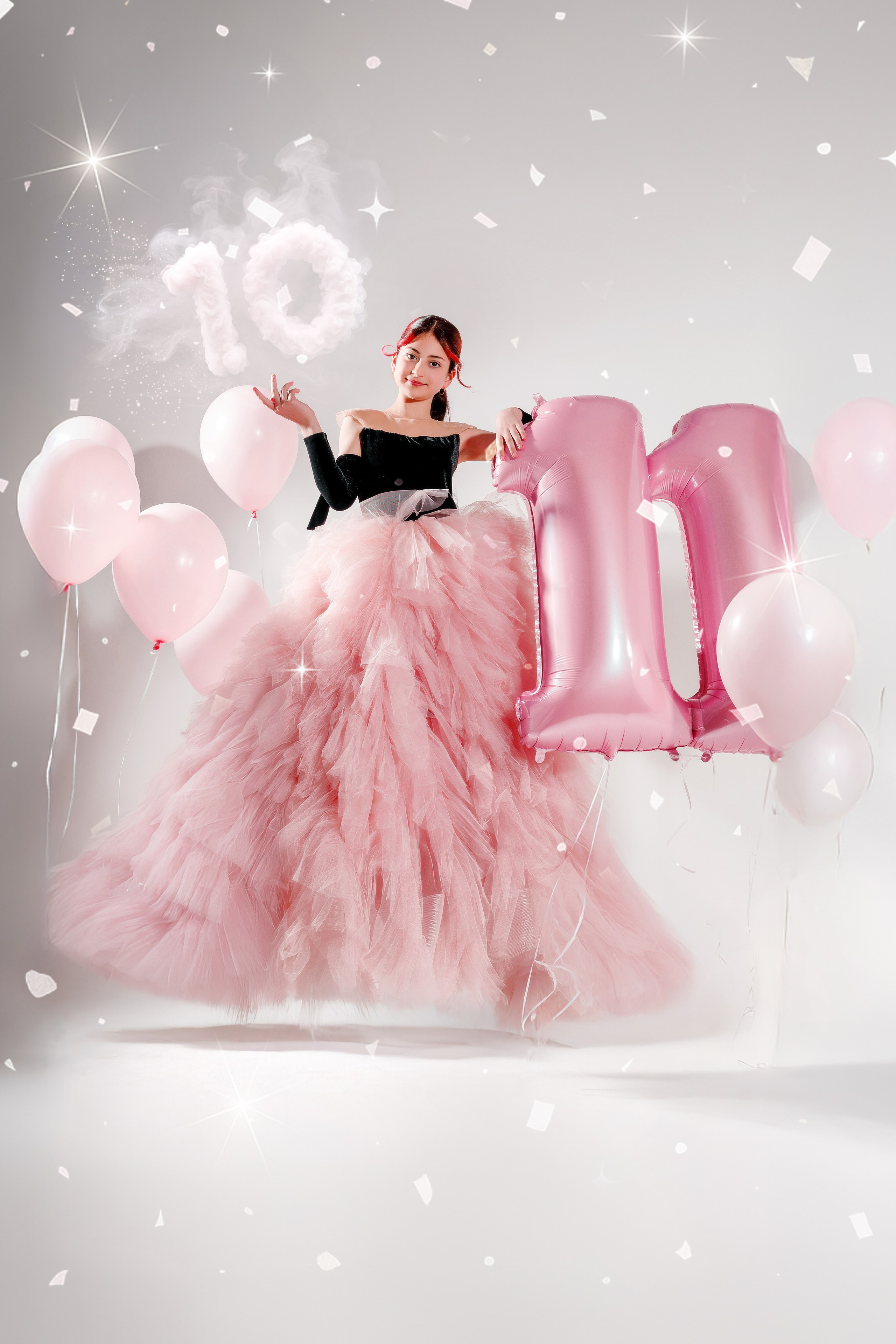 Каролина в розовом платье с воздушными шарами на 11 лет. Студийная детская фотосессия