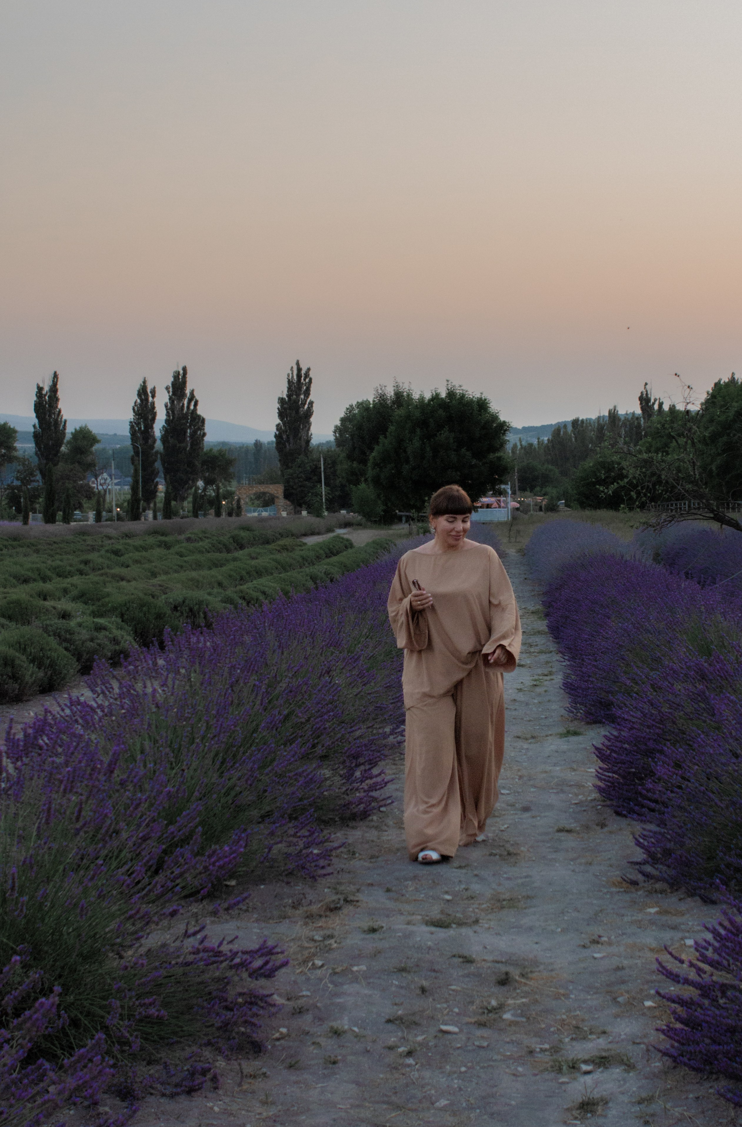 Прогулка по лавандовом у полю 🪻. Женский портрет и немного больше в Санкт-Петербурге
