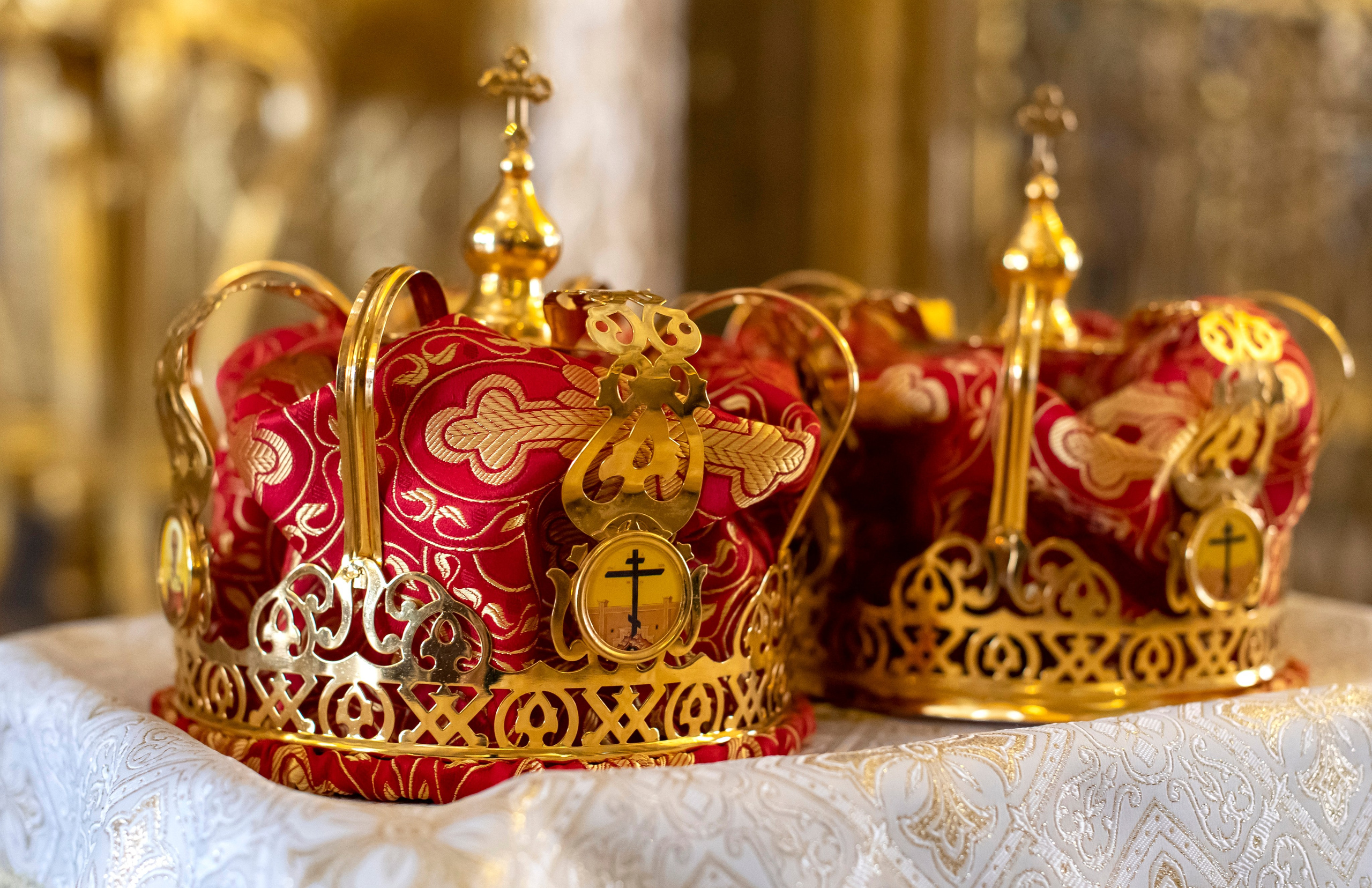 Венчание в храме Климента Папы Римского на Третьяковской. Свадебный и семейный фотограф в Москве Ирина Гончарова