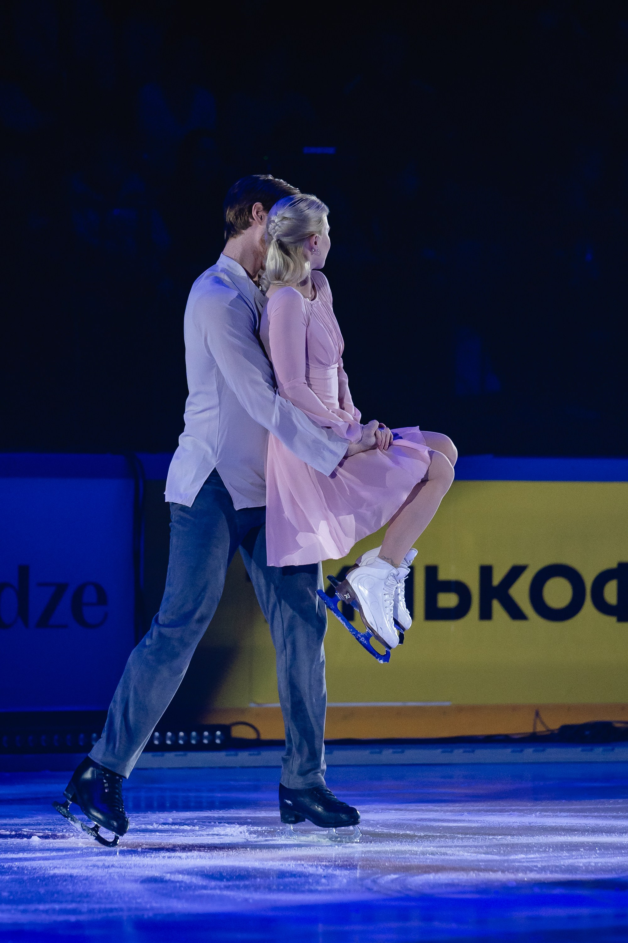 Шоу «Чемпионы на льду» в Новосибирске. Воробьева Ксения — Спортивный и танцевальный фотограф Новосибирск