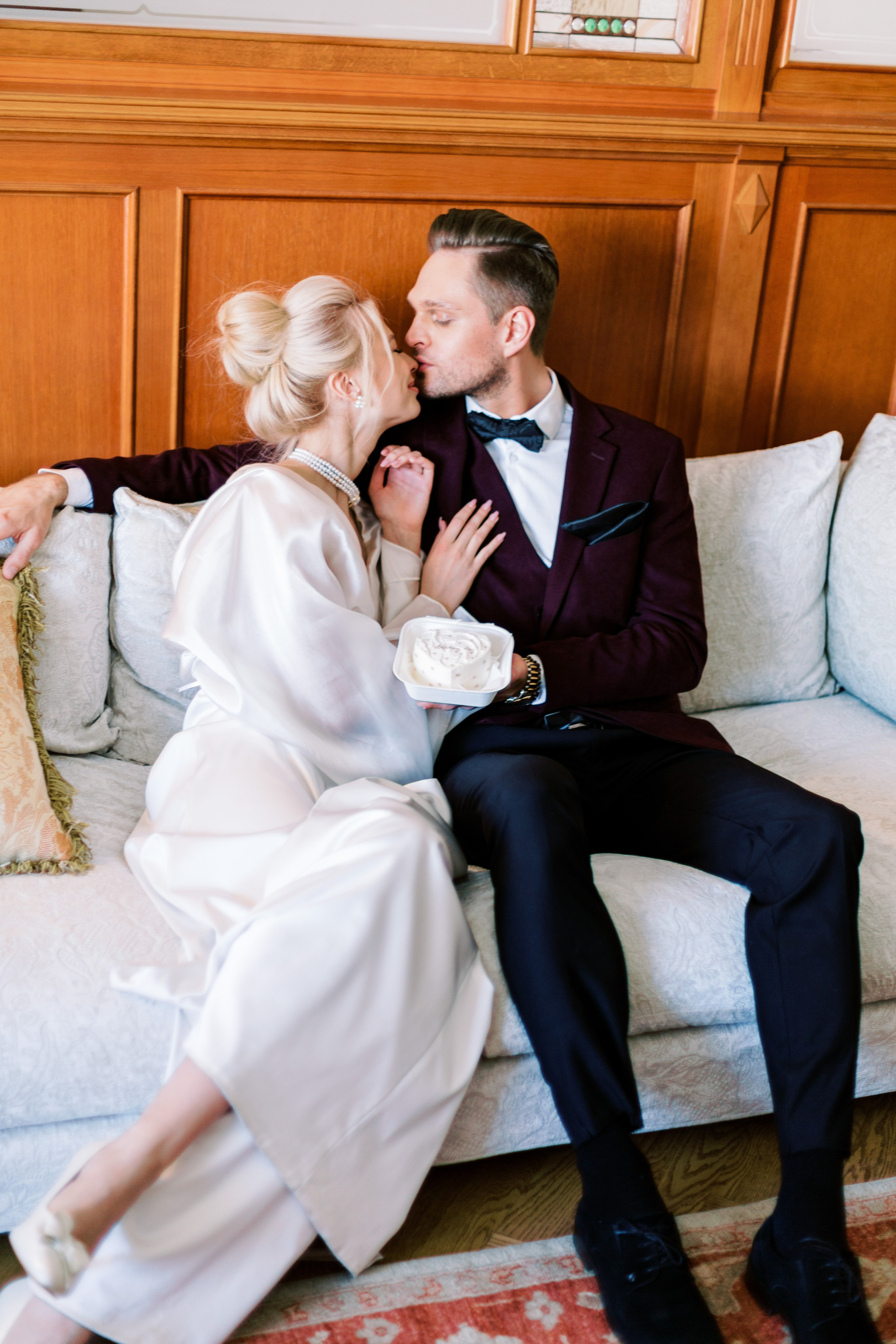 Свадебная фотосессия в Москве, отель Hotel Russo-Balt