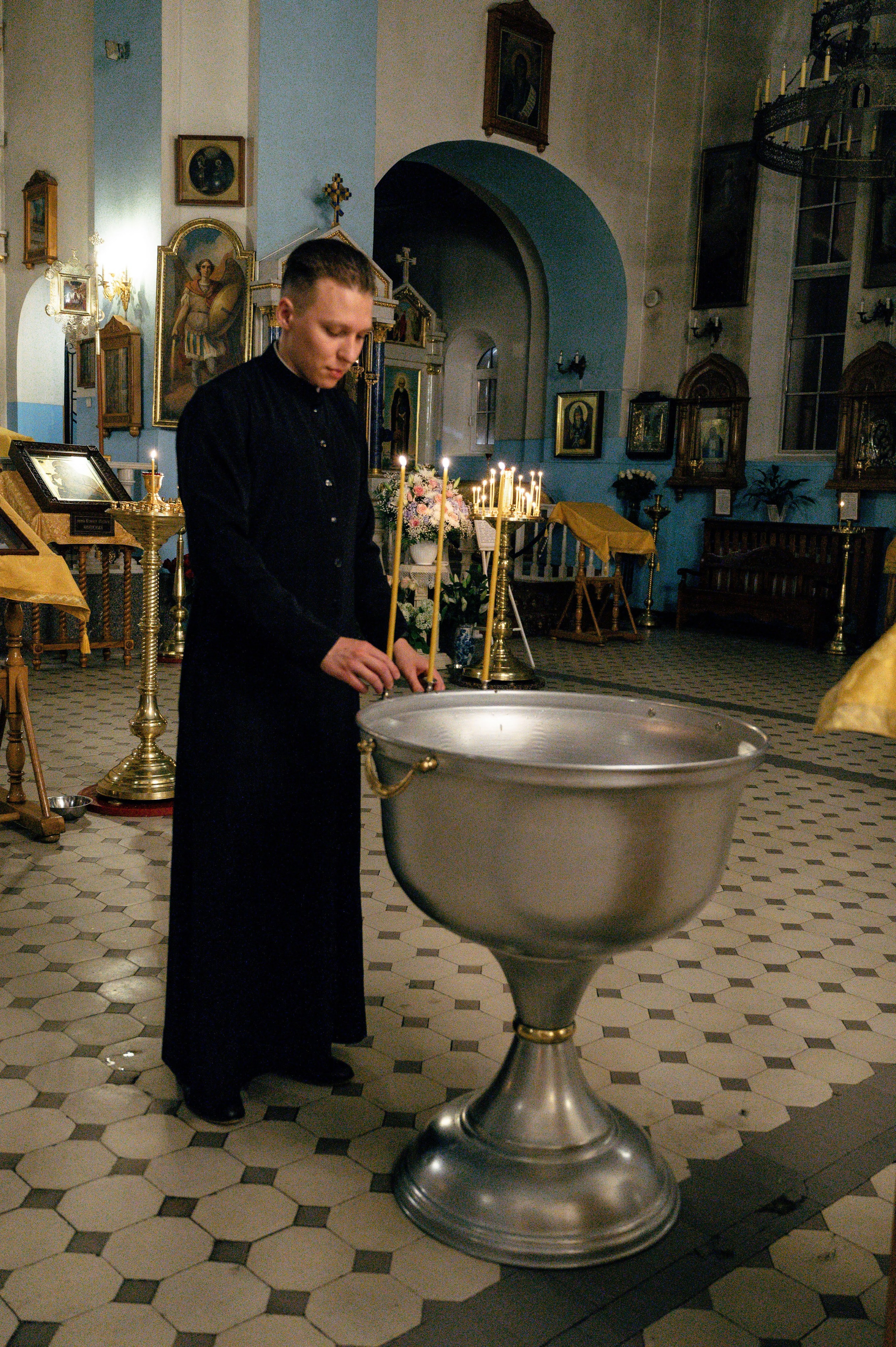 Фотосъёмка крещения в Санкт-Петербурге — Маргарита Иванова, фотограф. Профессиональный фотограф беременности в СПБ. Стильные фотосессии беременности в стиле минимализм и классическая фотография