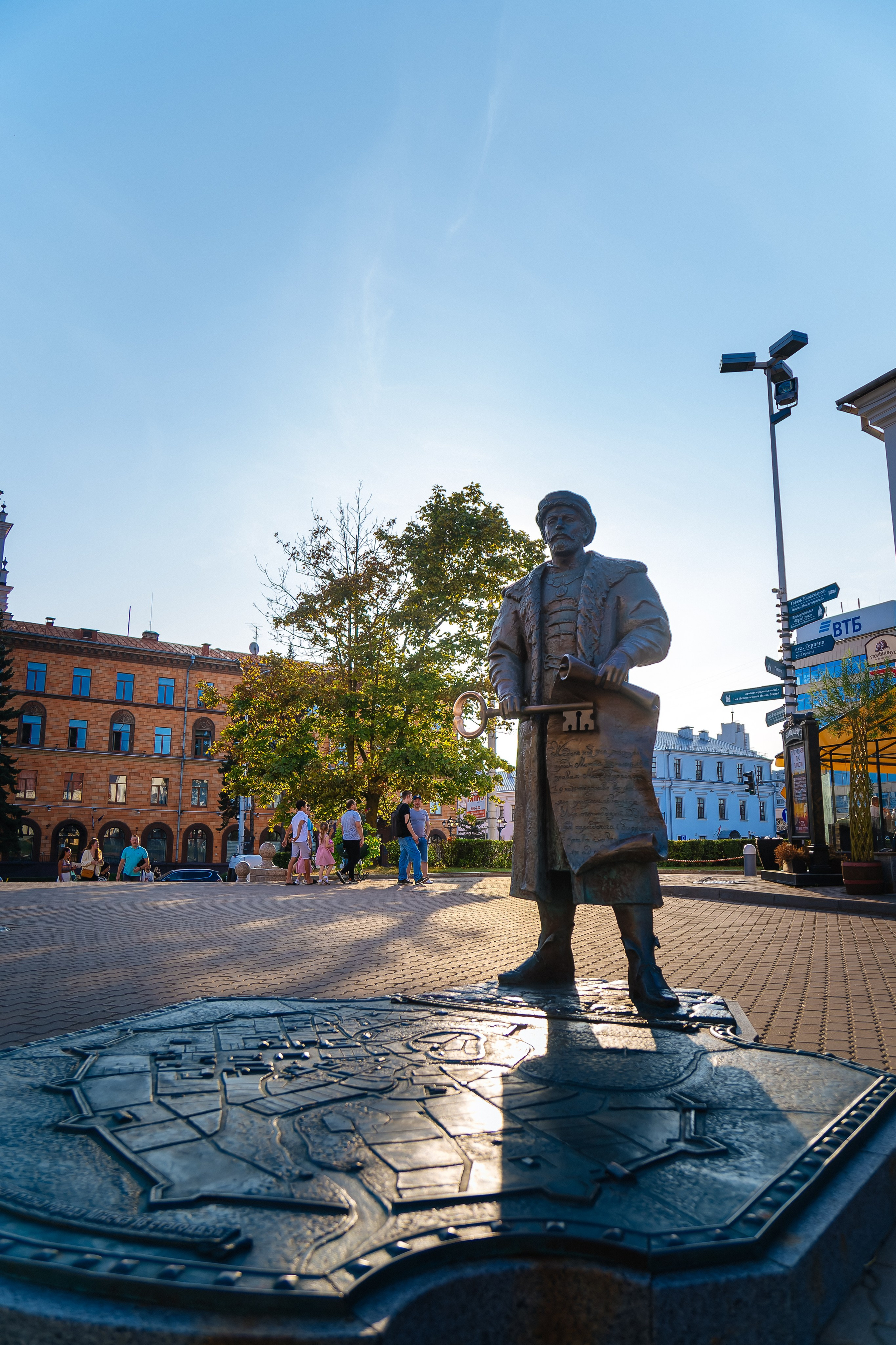 Фотопрогулка-экскурсия по историческому центру Минска. Фотограф в Минске Екатерина Тузова