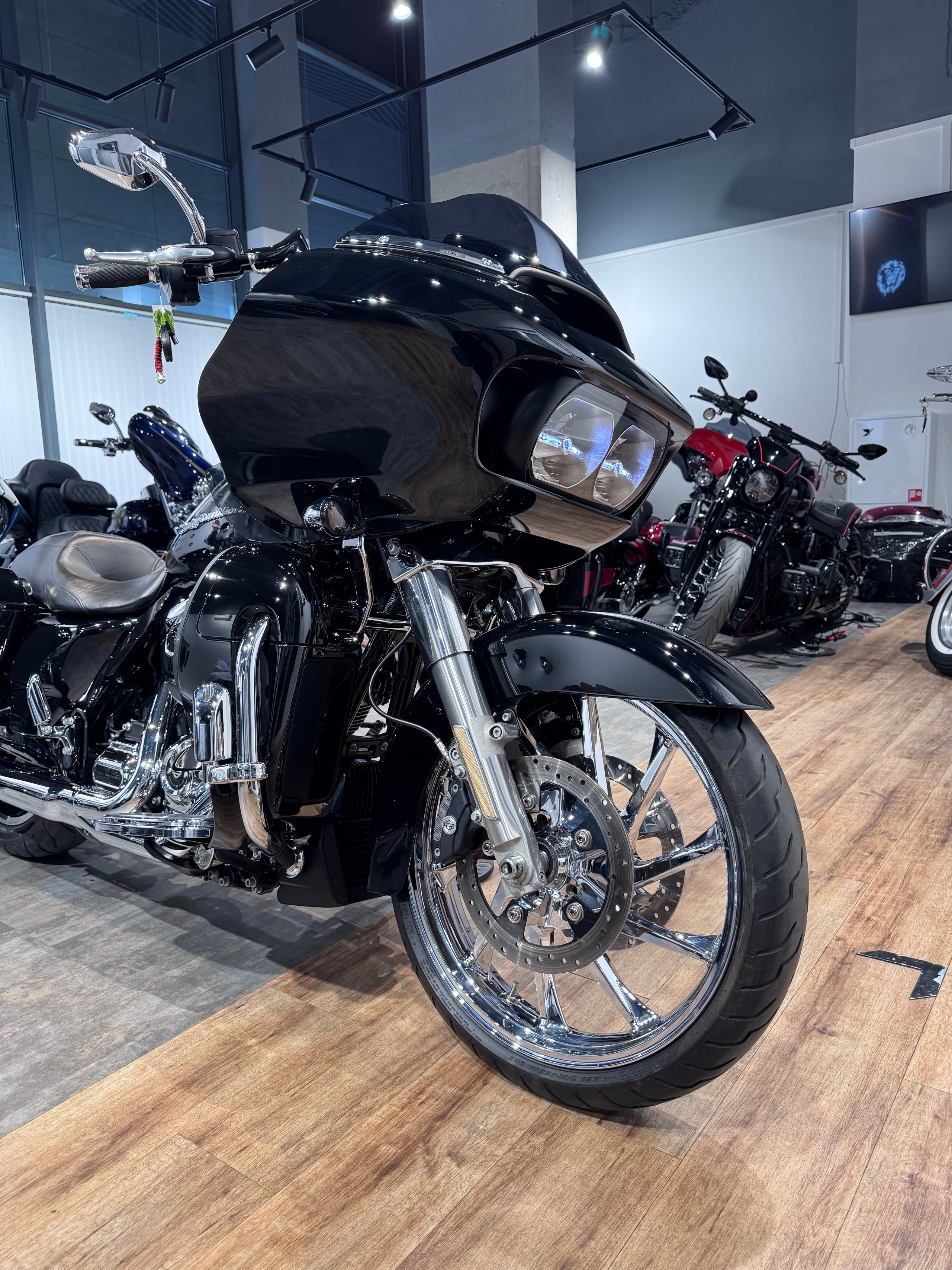 2020 Road Glide F47 Arlen Ness. Hello Davidson, Москва. Только хорошие мотоциклы…