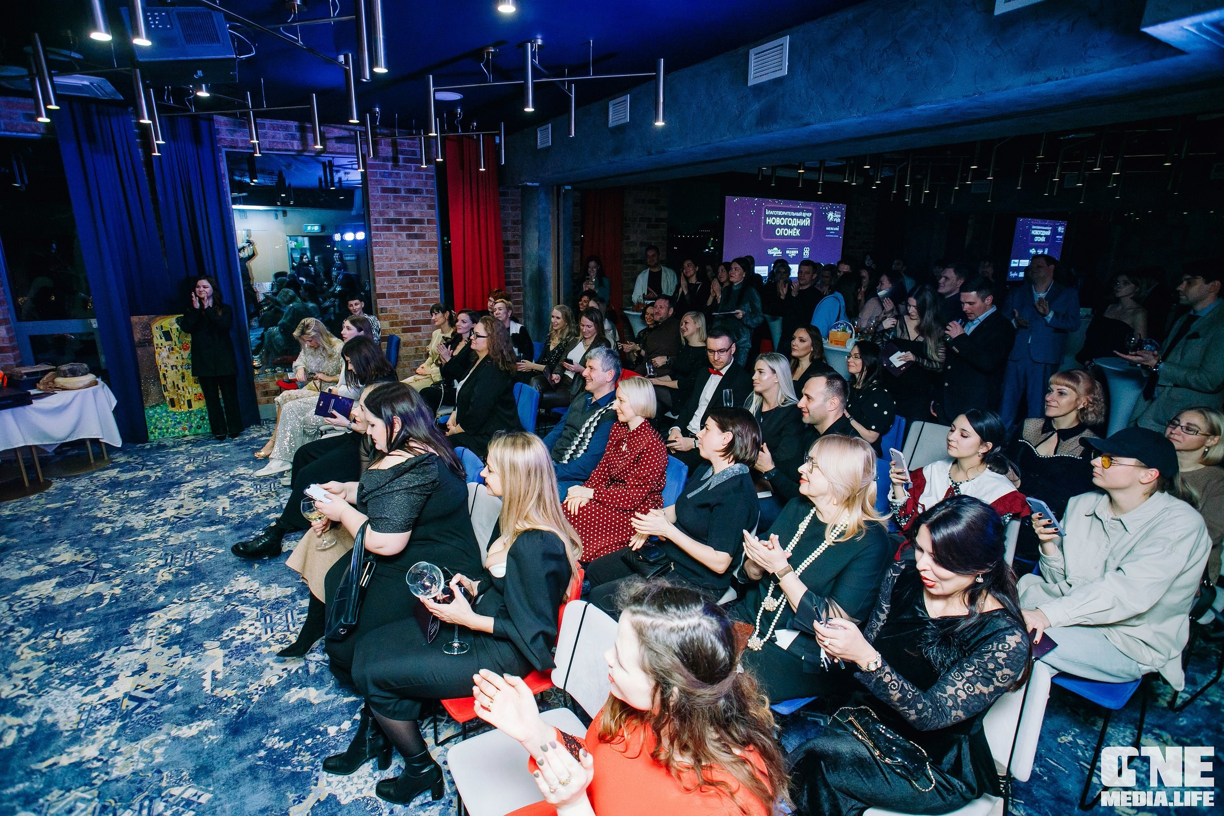 Новогодний Огонёк от Верю в Чудо. One Media Life: фоторепортажи, фотоотчеты с мероприятий и заведений