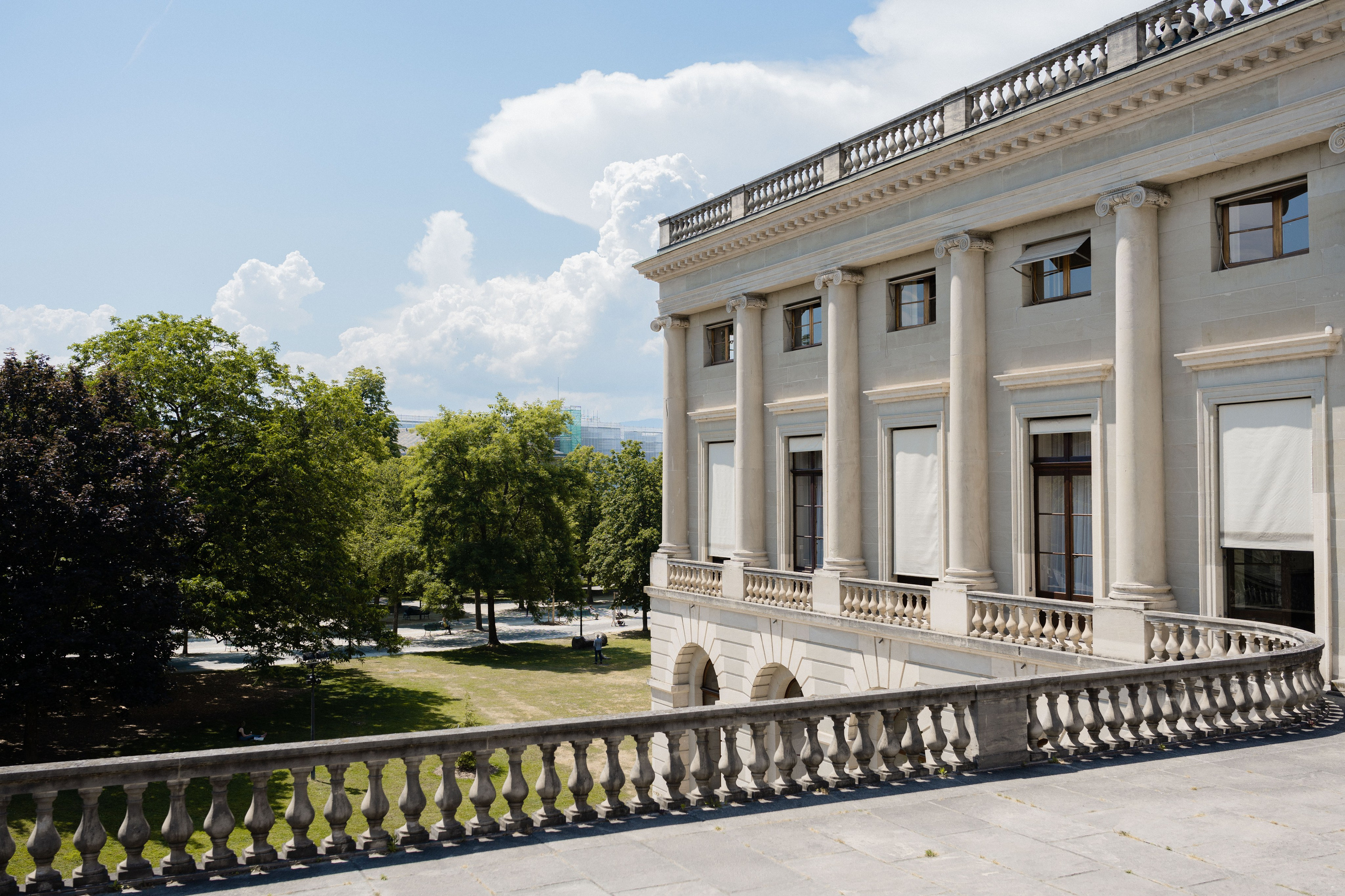 Civil wedding ceremony at the Eynard Palace. Professional Wedding Photographer Geneva & Romande Switzerland | Tanya Creator