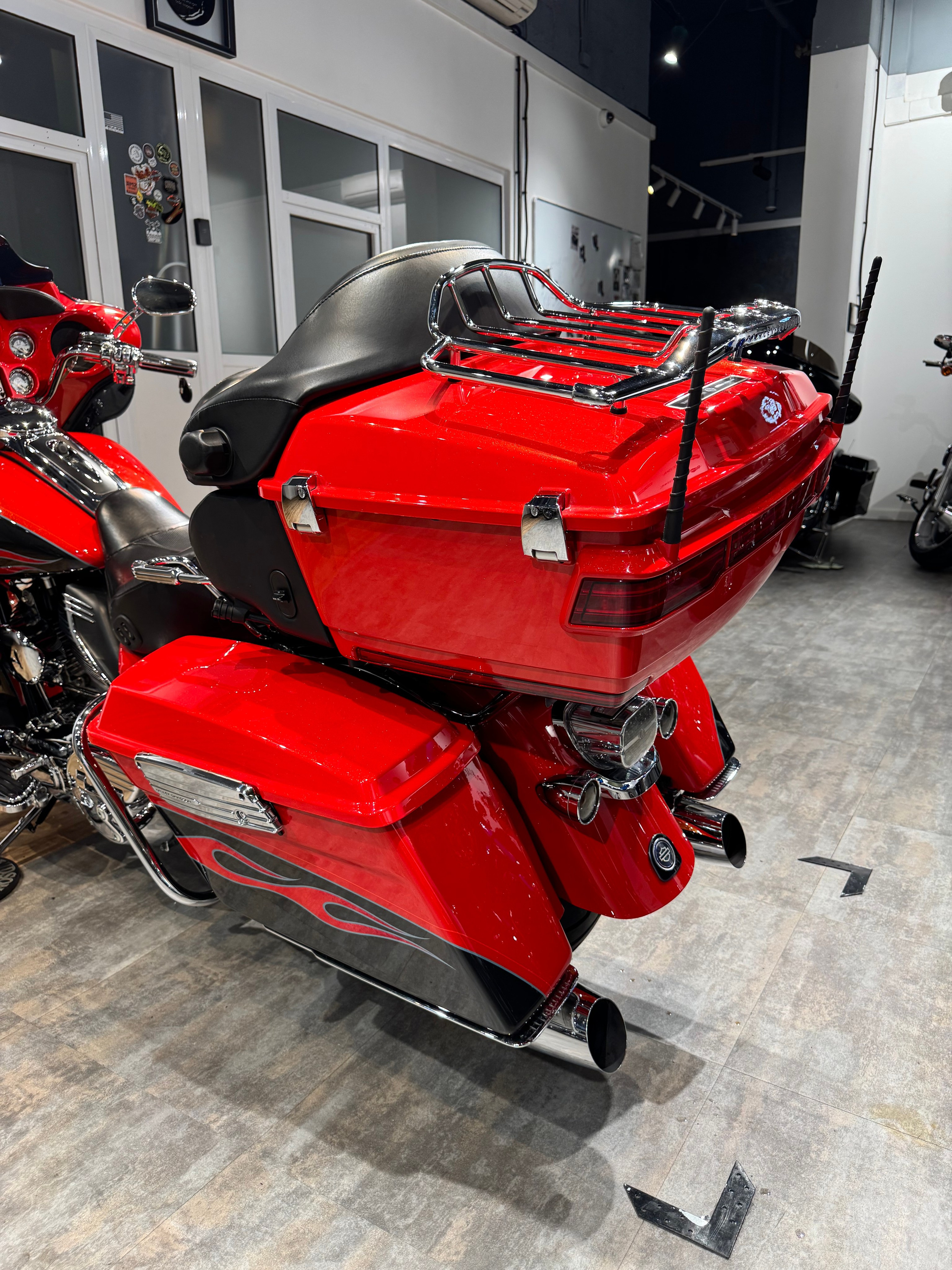 Купить Harley-Davidson 2010 Elеctrа Glidе CVO Limited 110 (Touring) — подробнее на сайте. Hello Davidson, Москва. Только хорошие мотоциклы…
